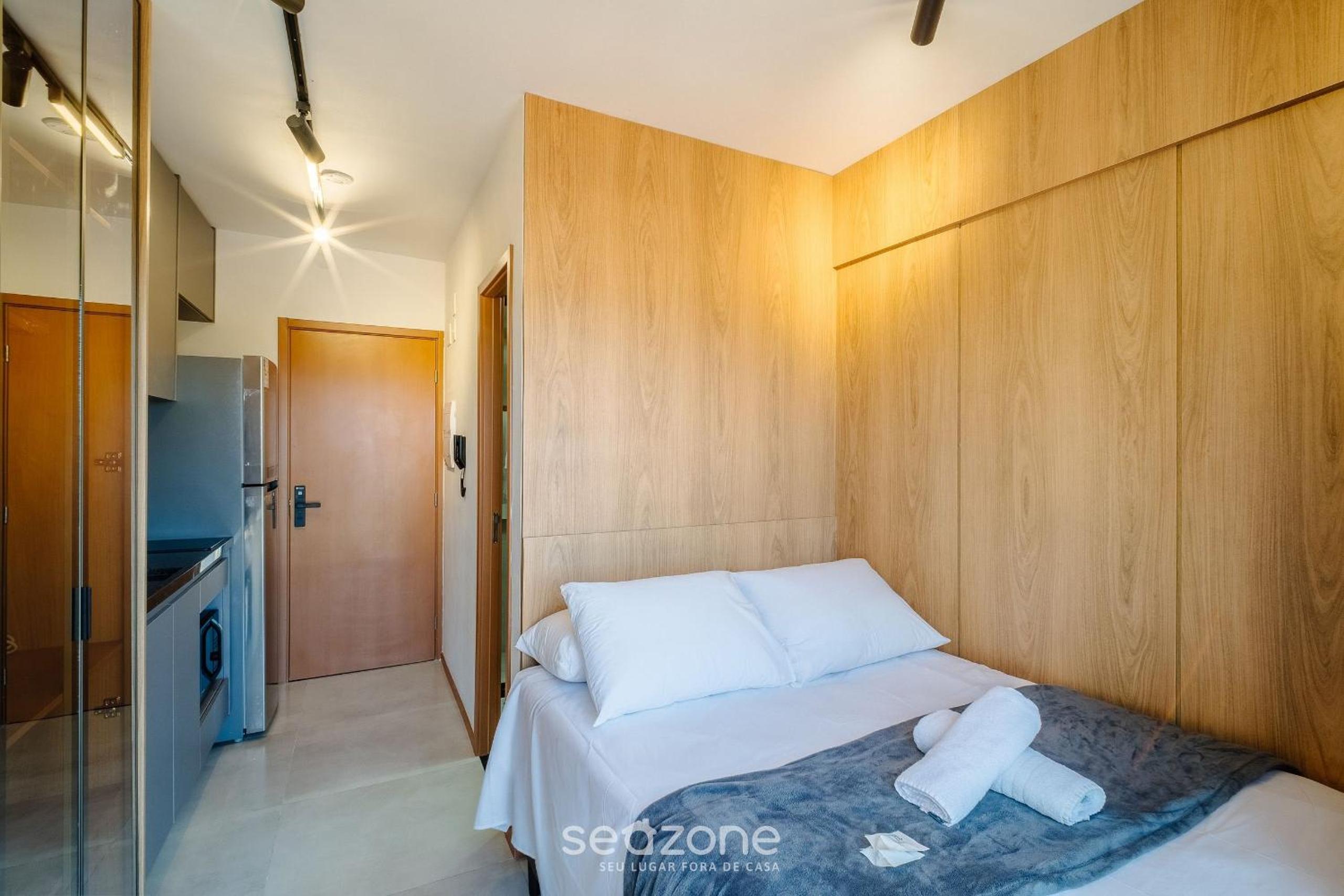ONE - Studios in Piatã, 230m from the Beach