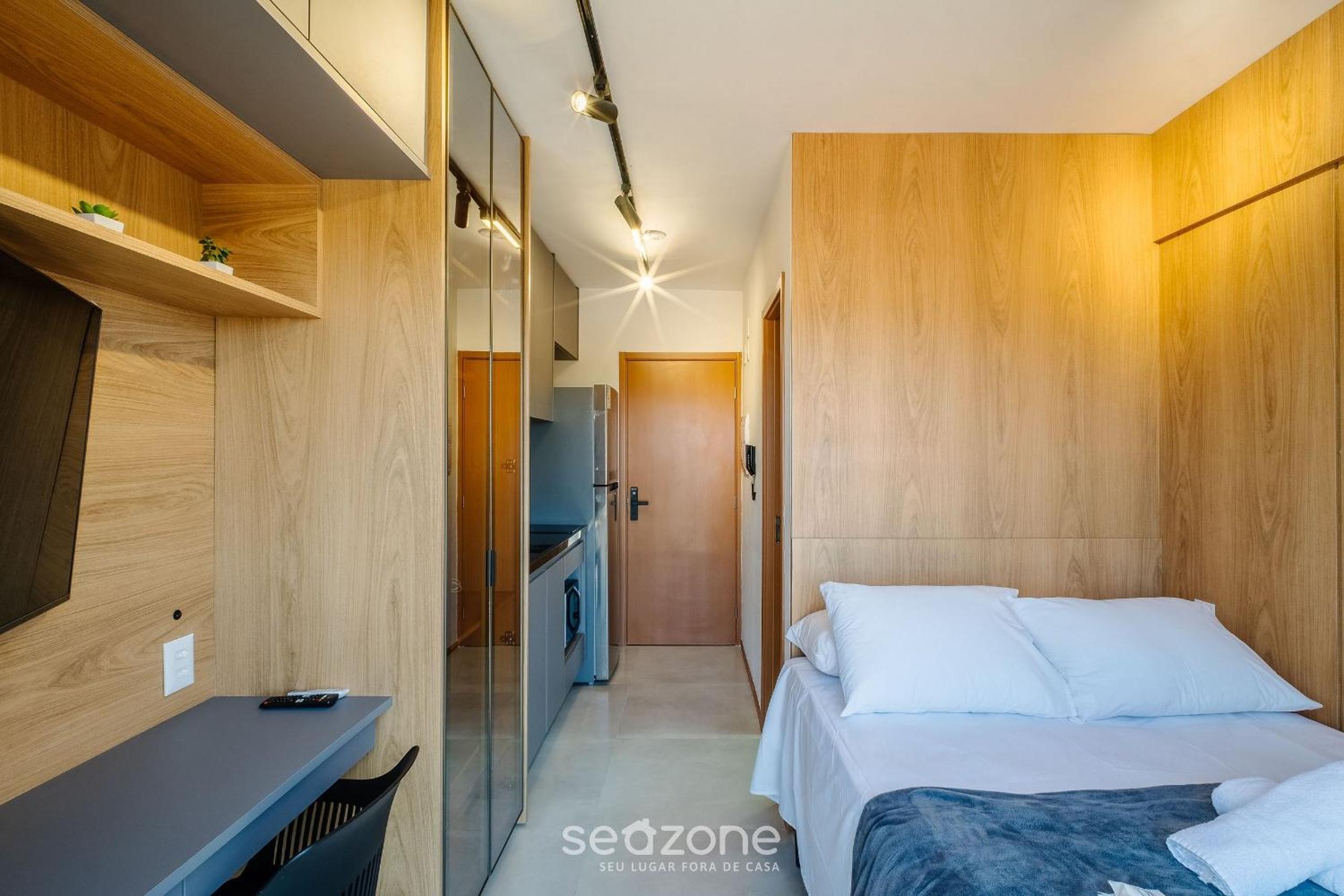 ONE - Studios in Piatã, 230m from the Beach