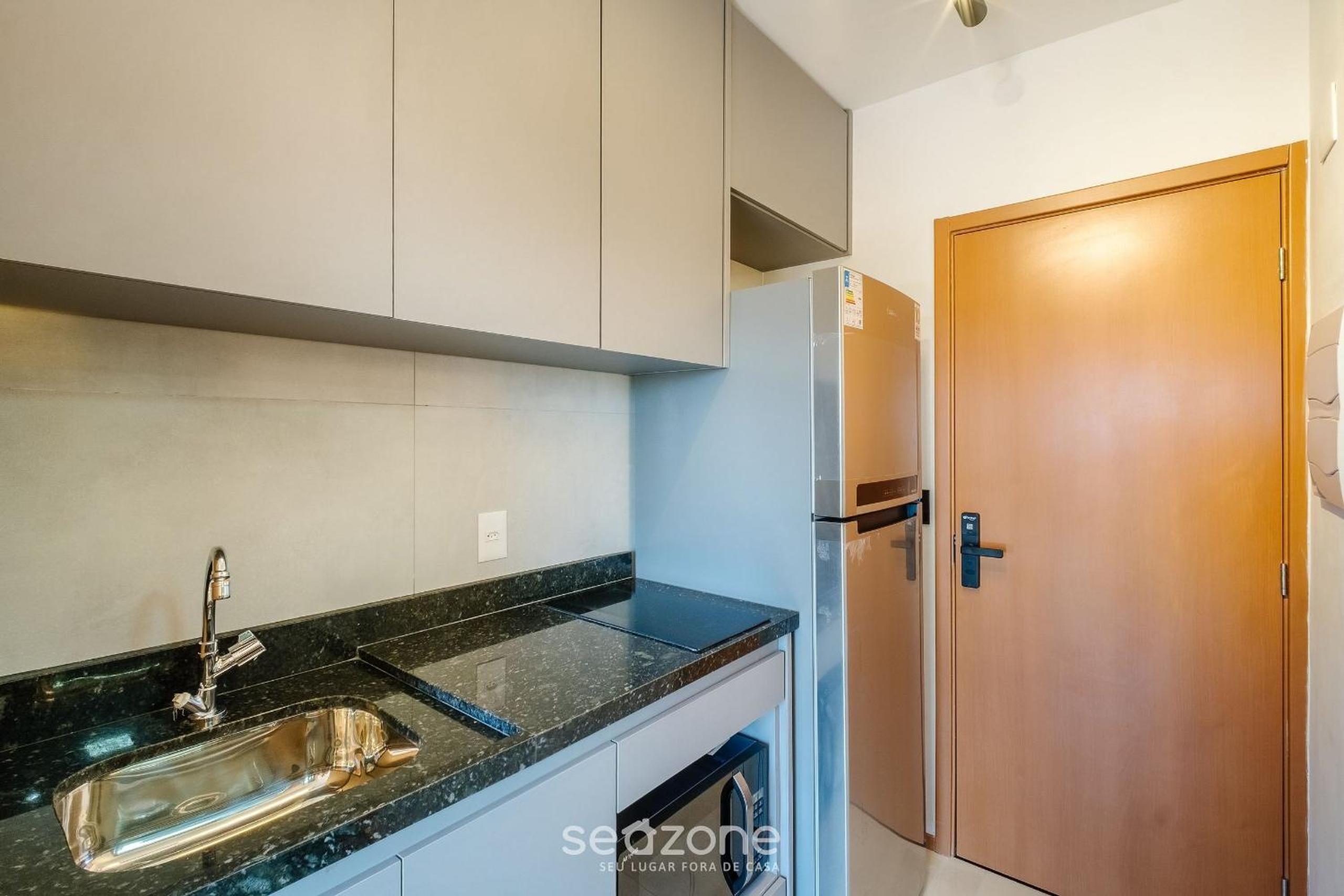 ONE - Studios in Piatã, 230m from the Beach