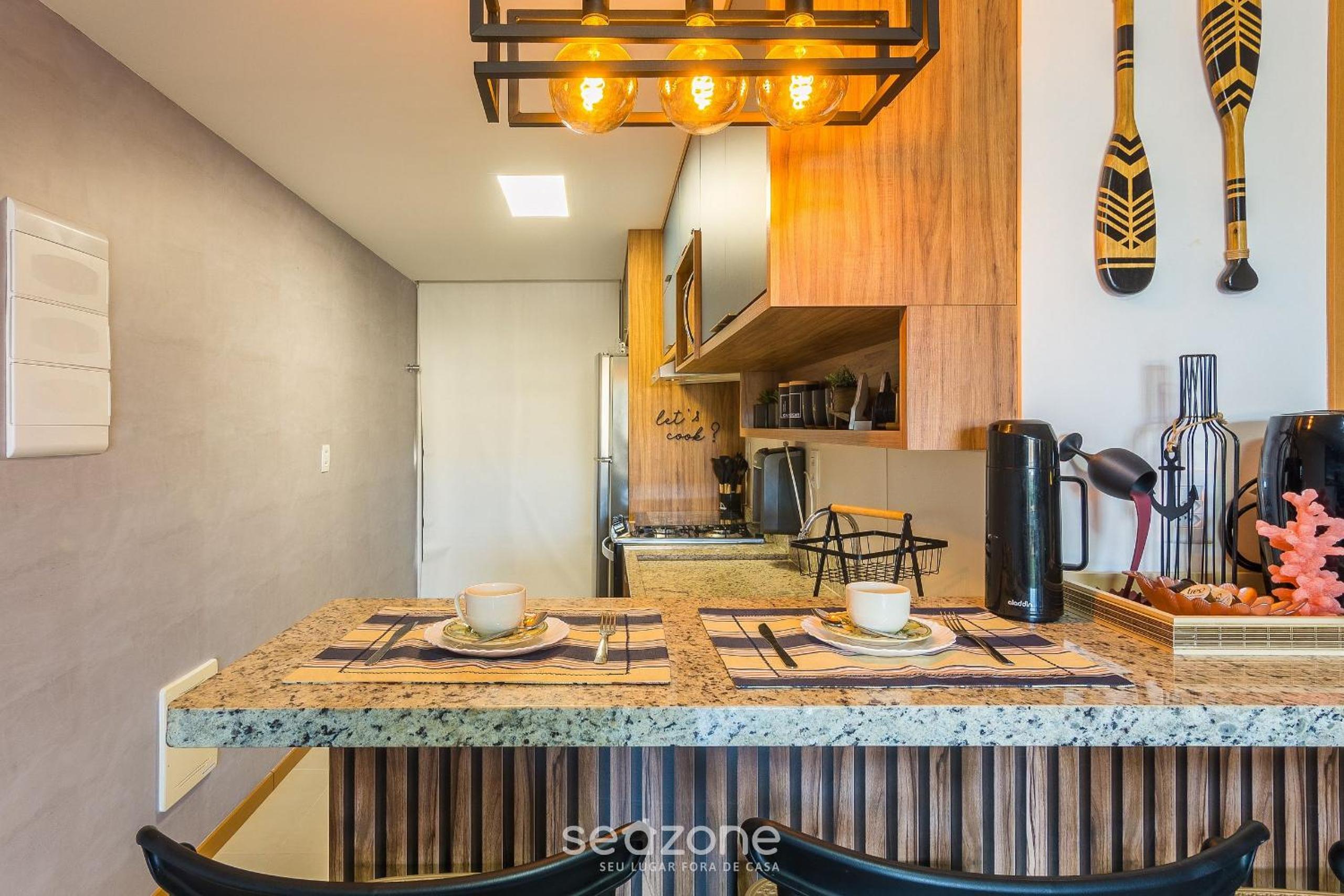 2 Suite Apartment in Condo with Pool EKO0008