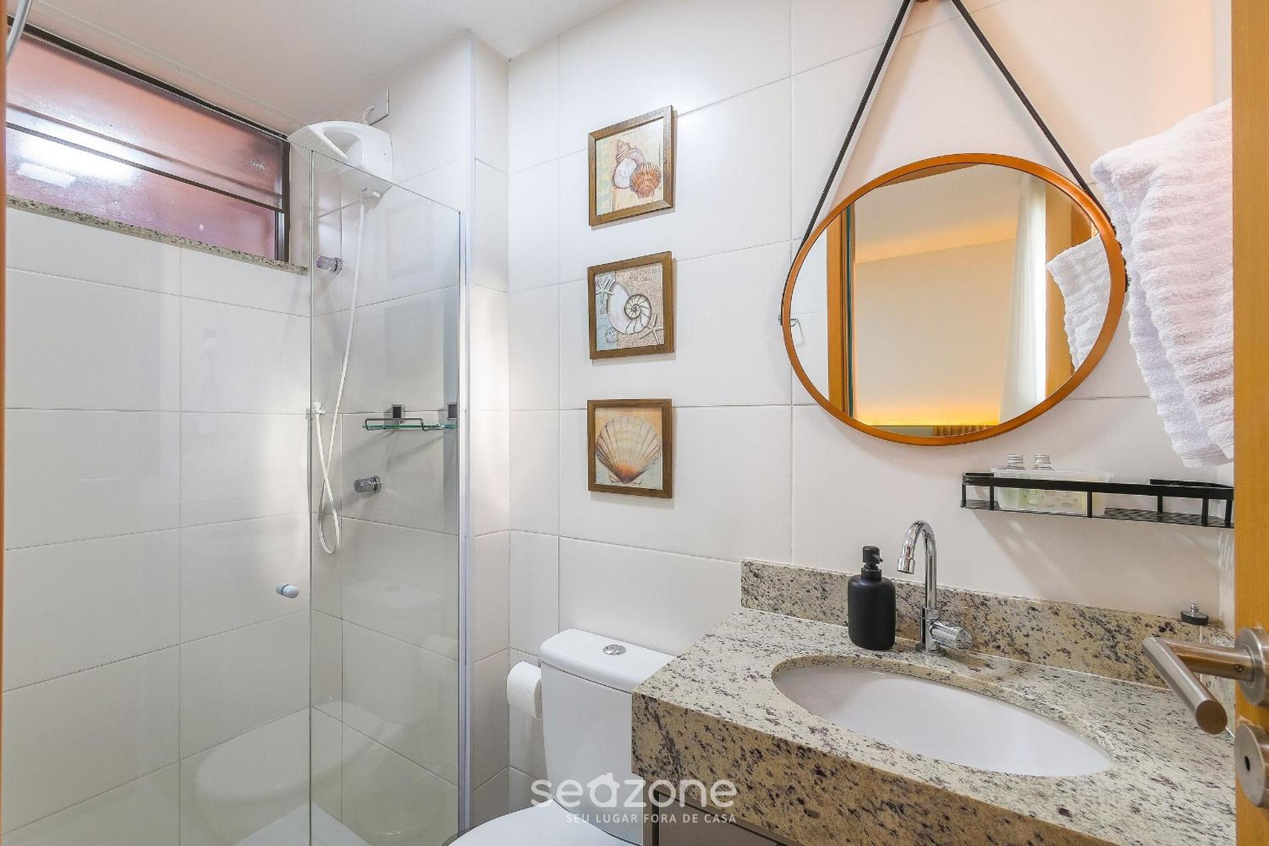 2 Suite Apartment in Condo with Pool EKO0008