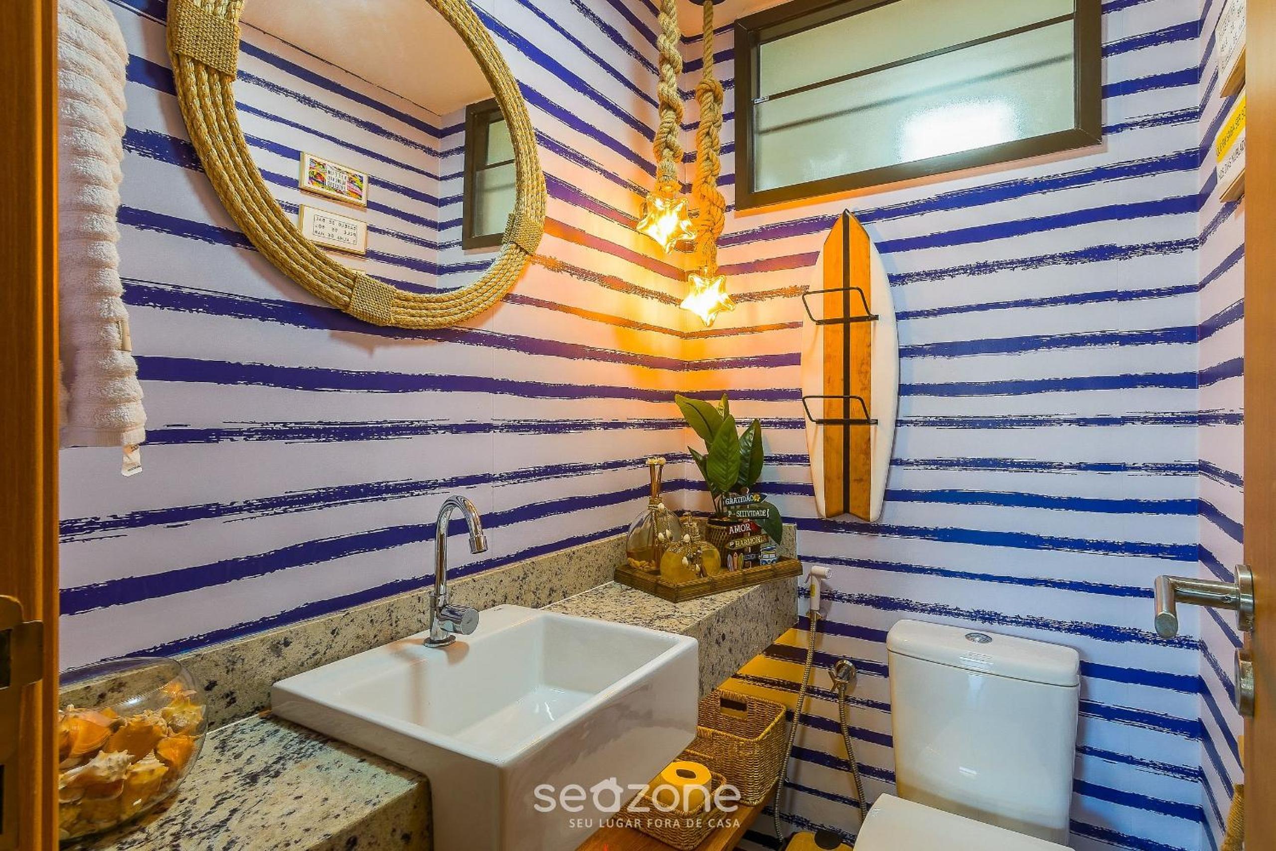 2 Suite Apartment in Condo with Pool EKO0008