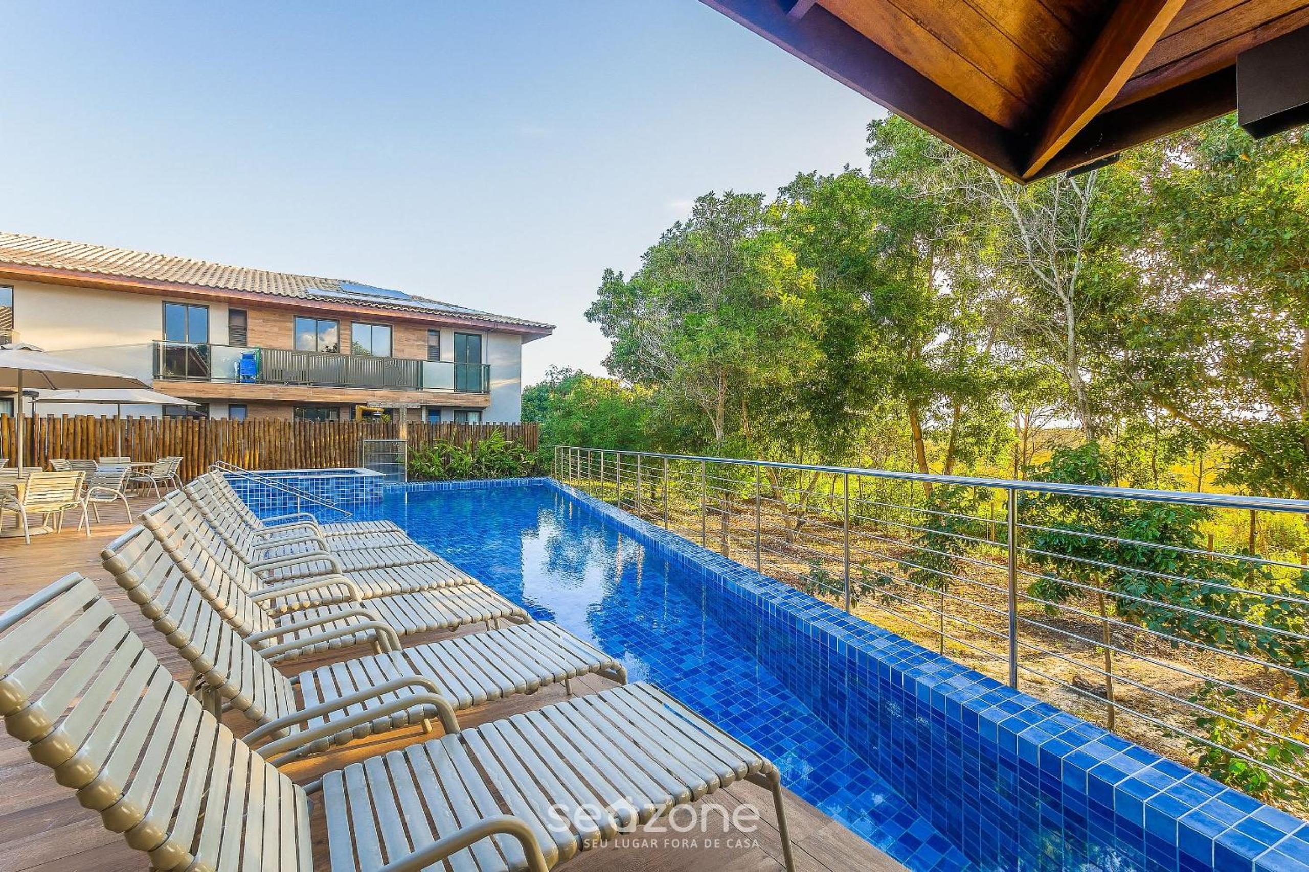 2 Suite Apartment in Condo with Pool EKO0008