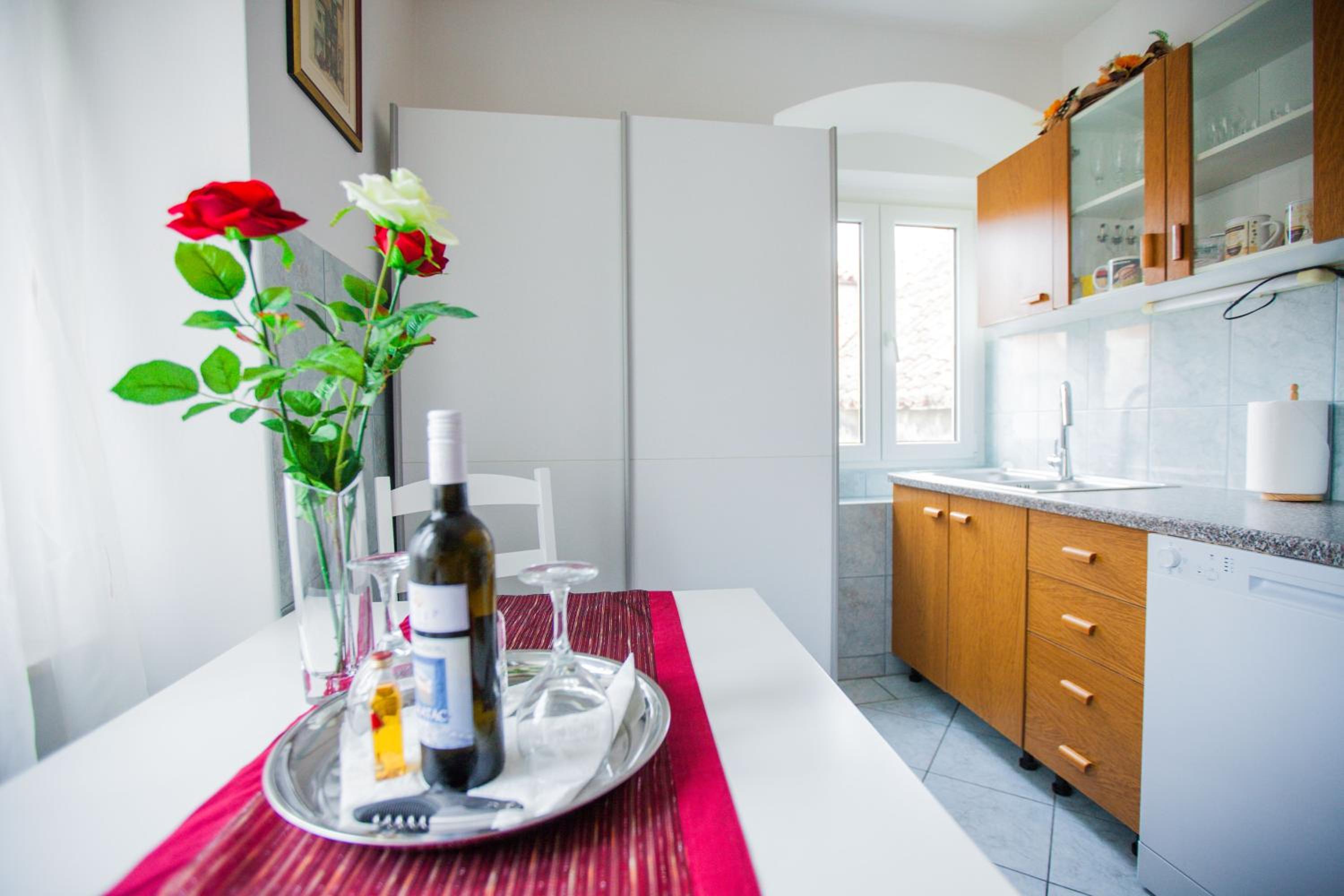 Golden Gate Dream Rooms