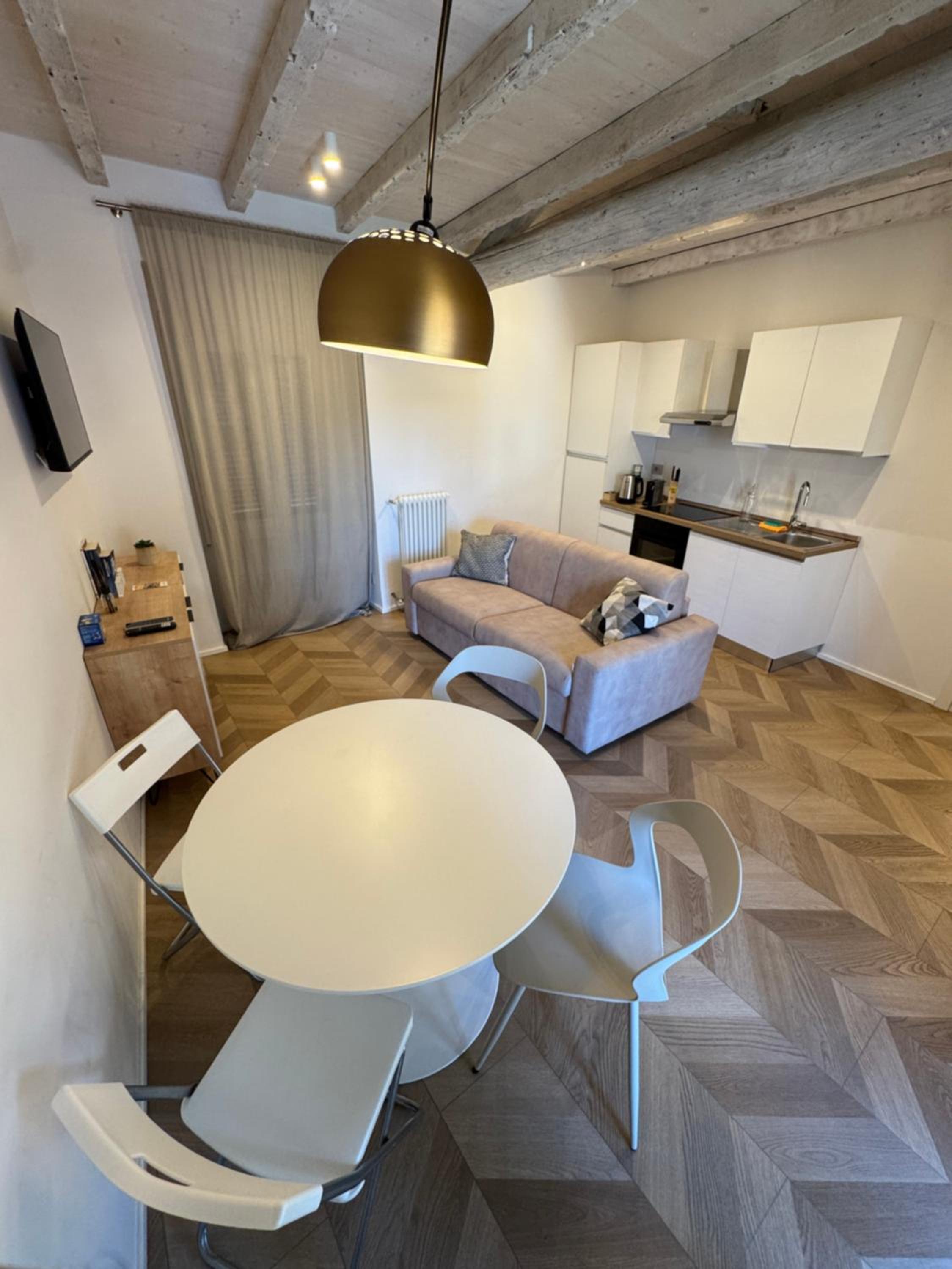 Pedroom Via San Tomaso