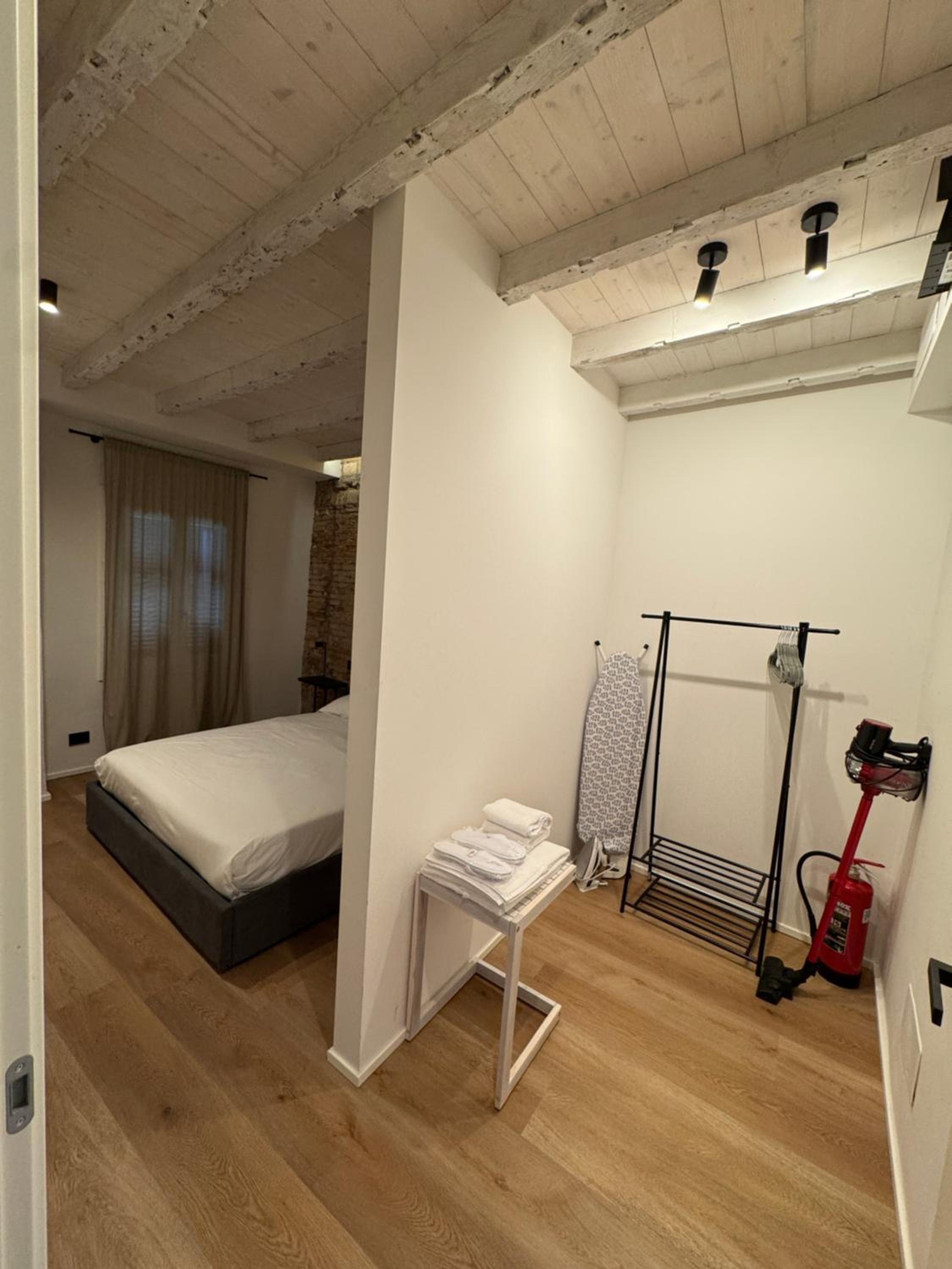 Pedroom Via San Tomaso