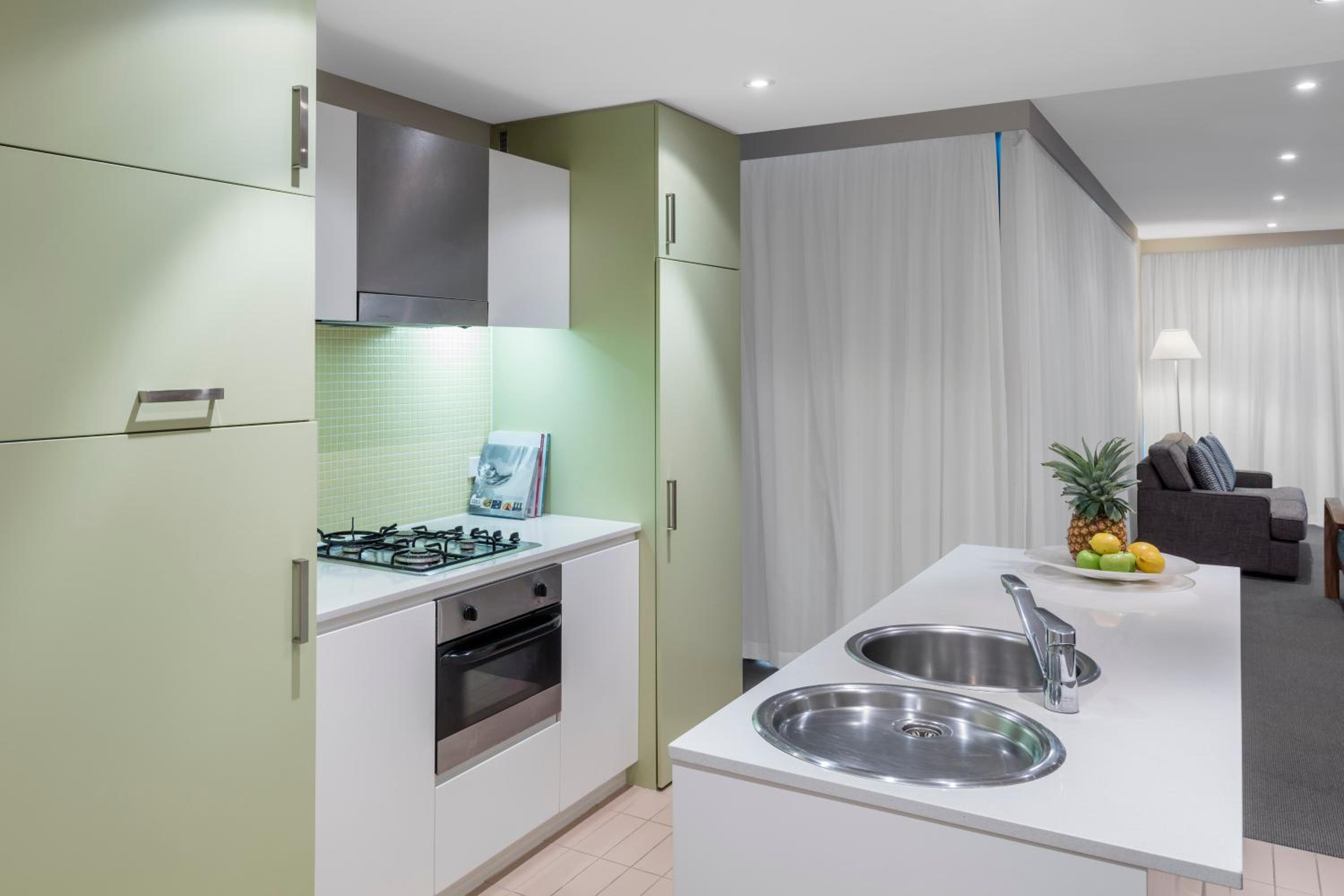 Oaks Glenelg Liberty Suites, photo 14