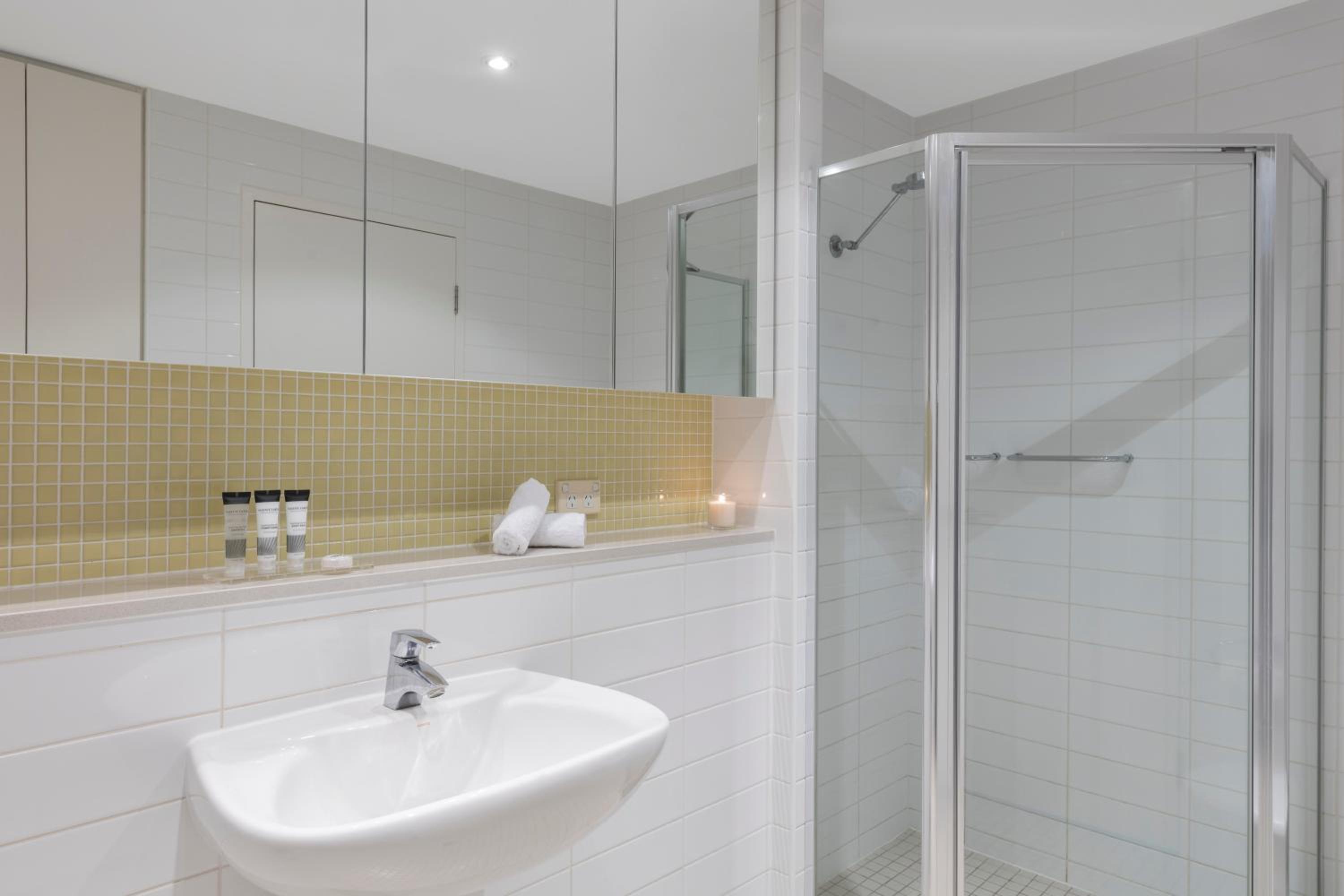 Oaks Glenelg Liberty Suites