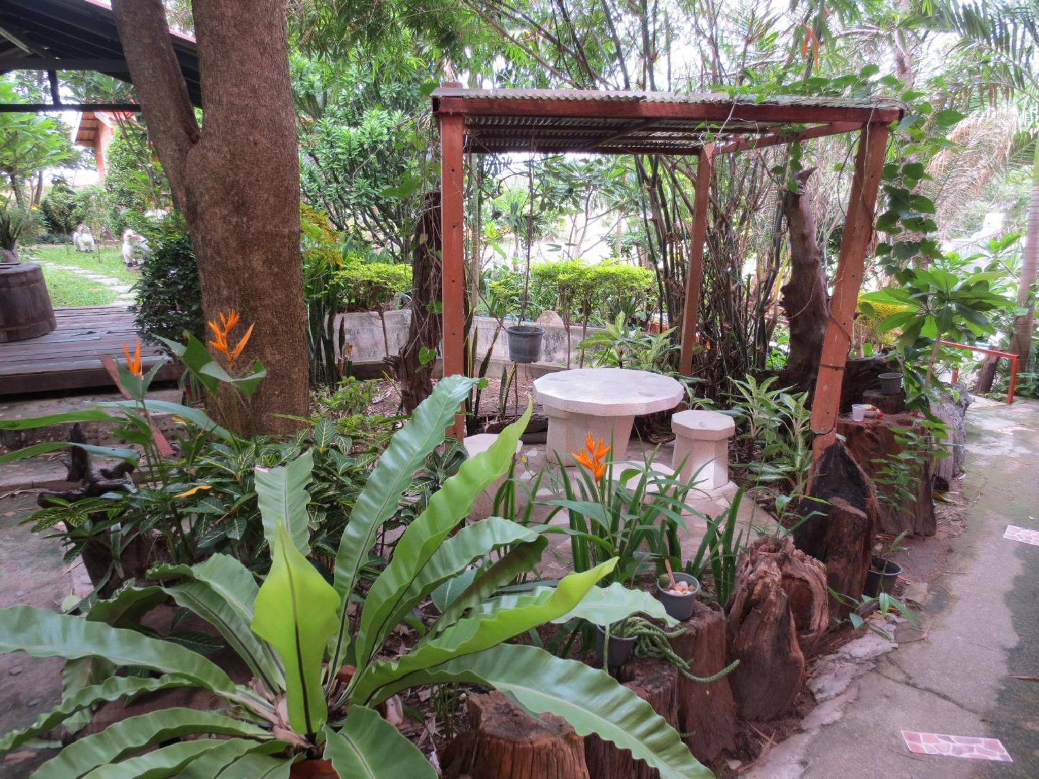 Ban Tonnam Resort