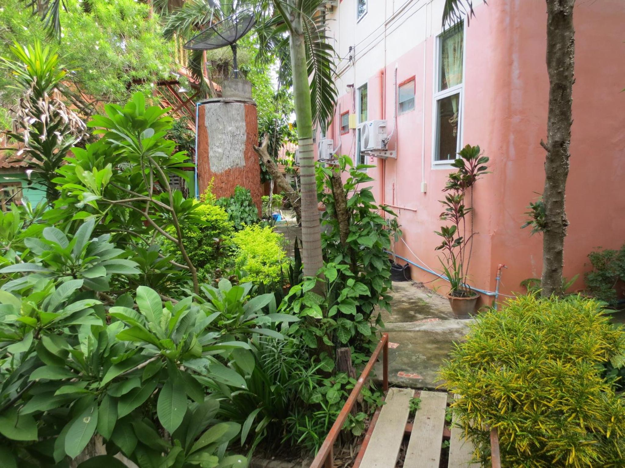Ban Tonnam Resort