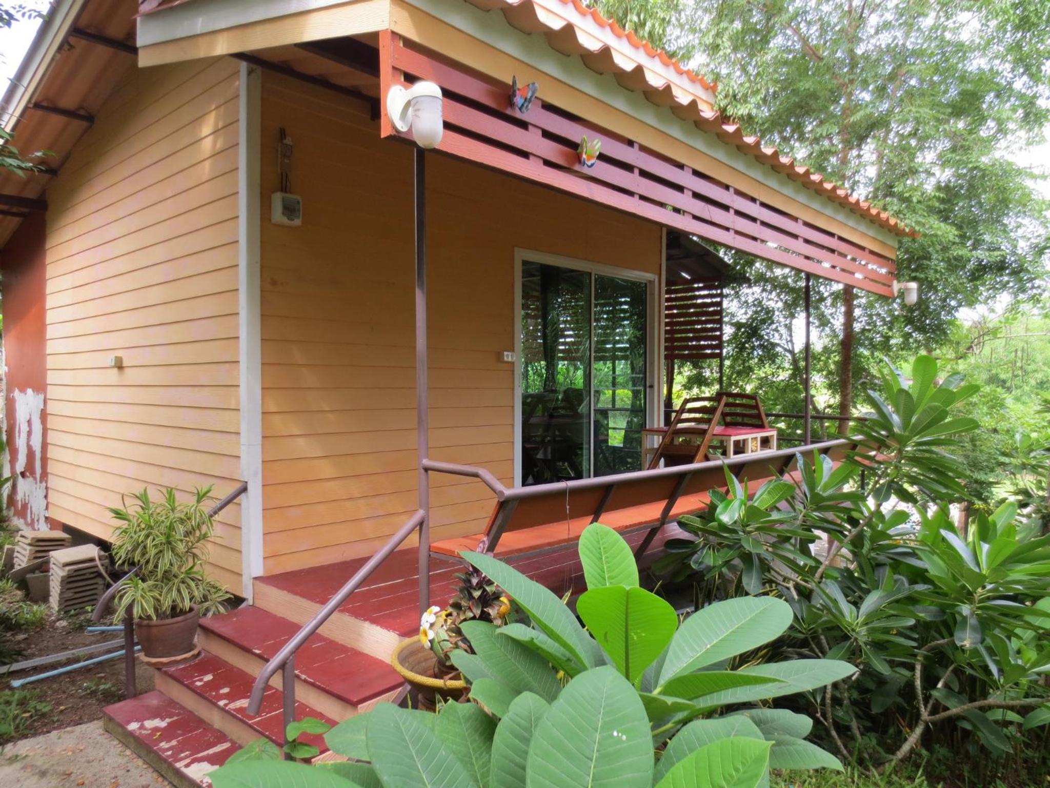 Ban Tonnam Resort