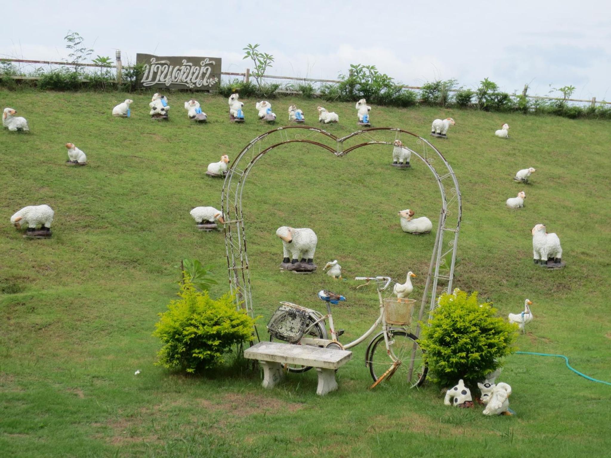 Ban Tonnam Resort