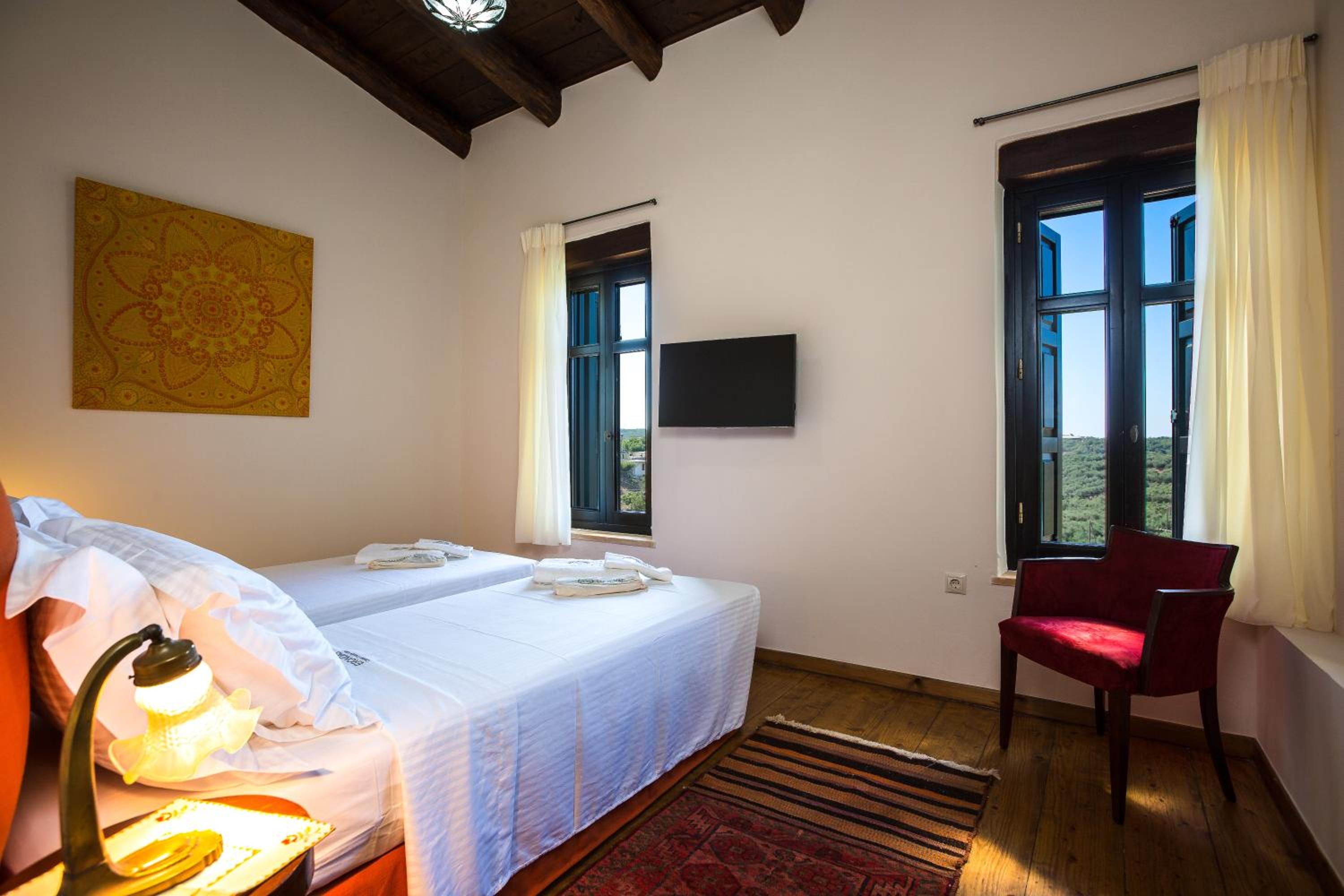 ERONDAS Cretan Country Villas