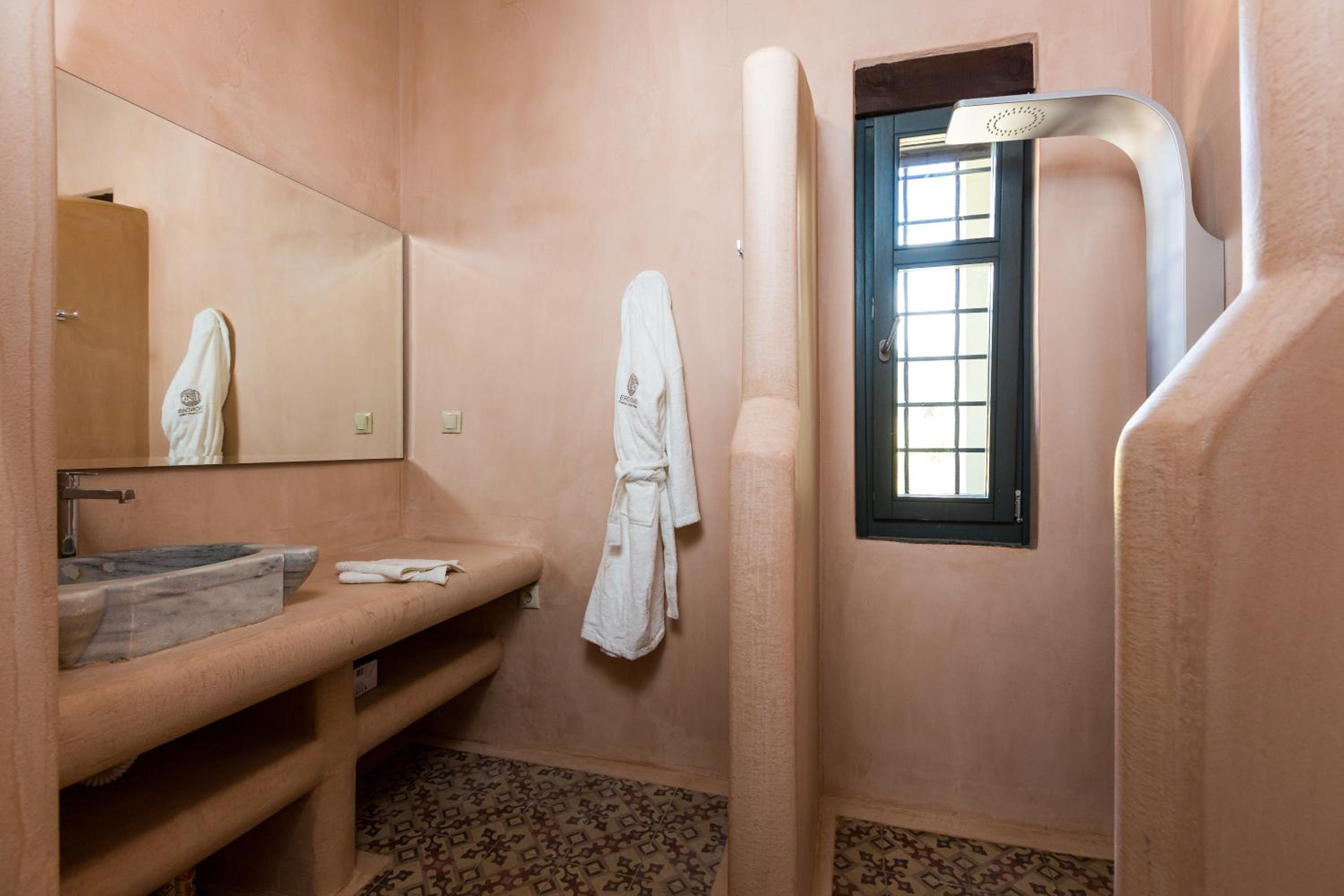ERONDAS Cretan Country Villas