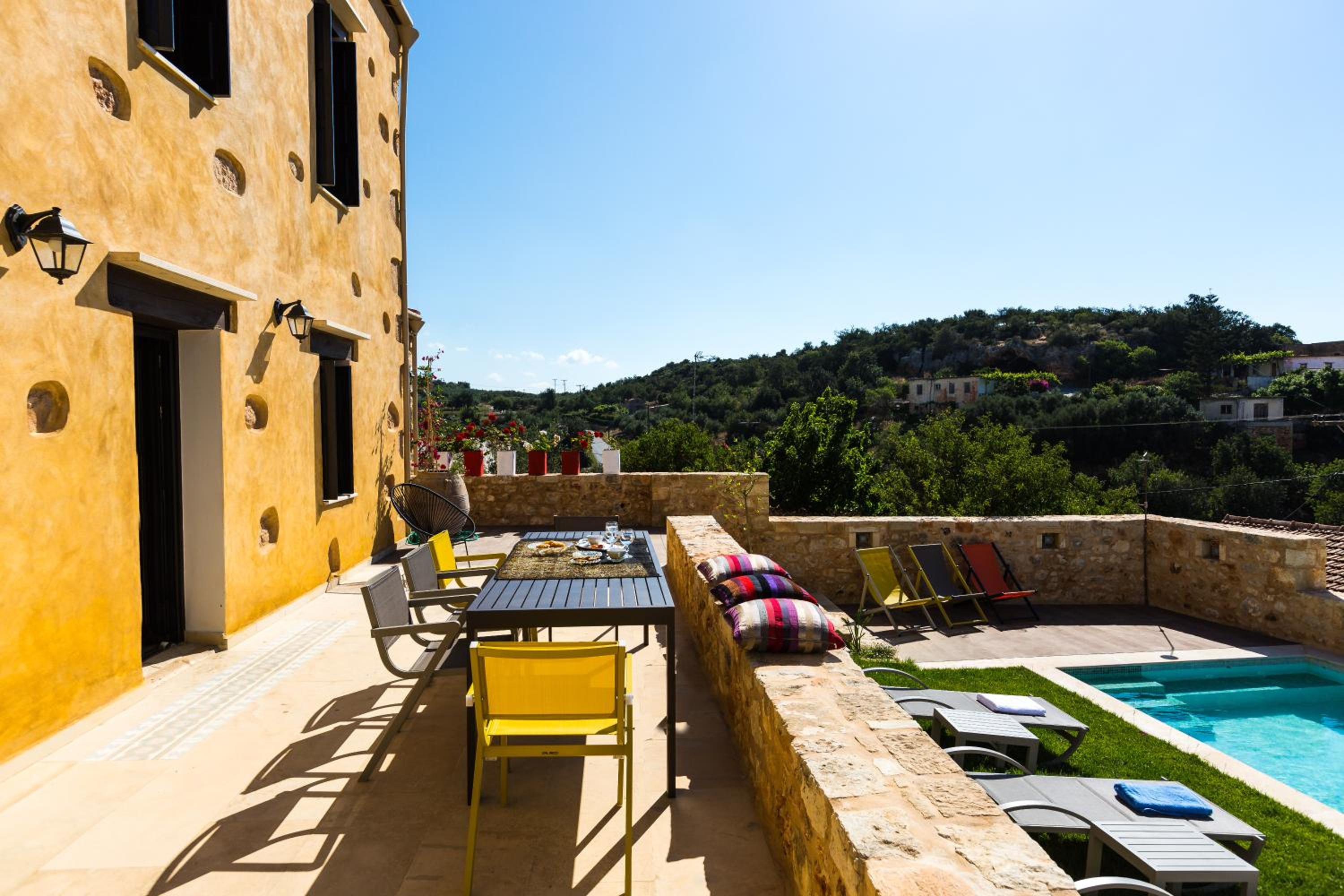 ERONDAS Cretan Country Villas