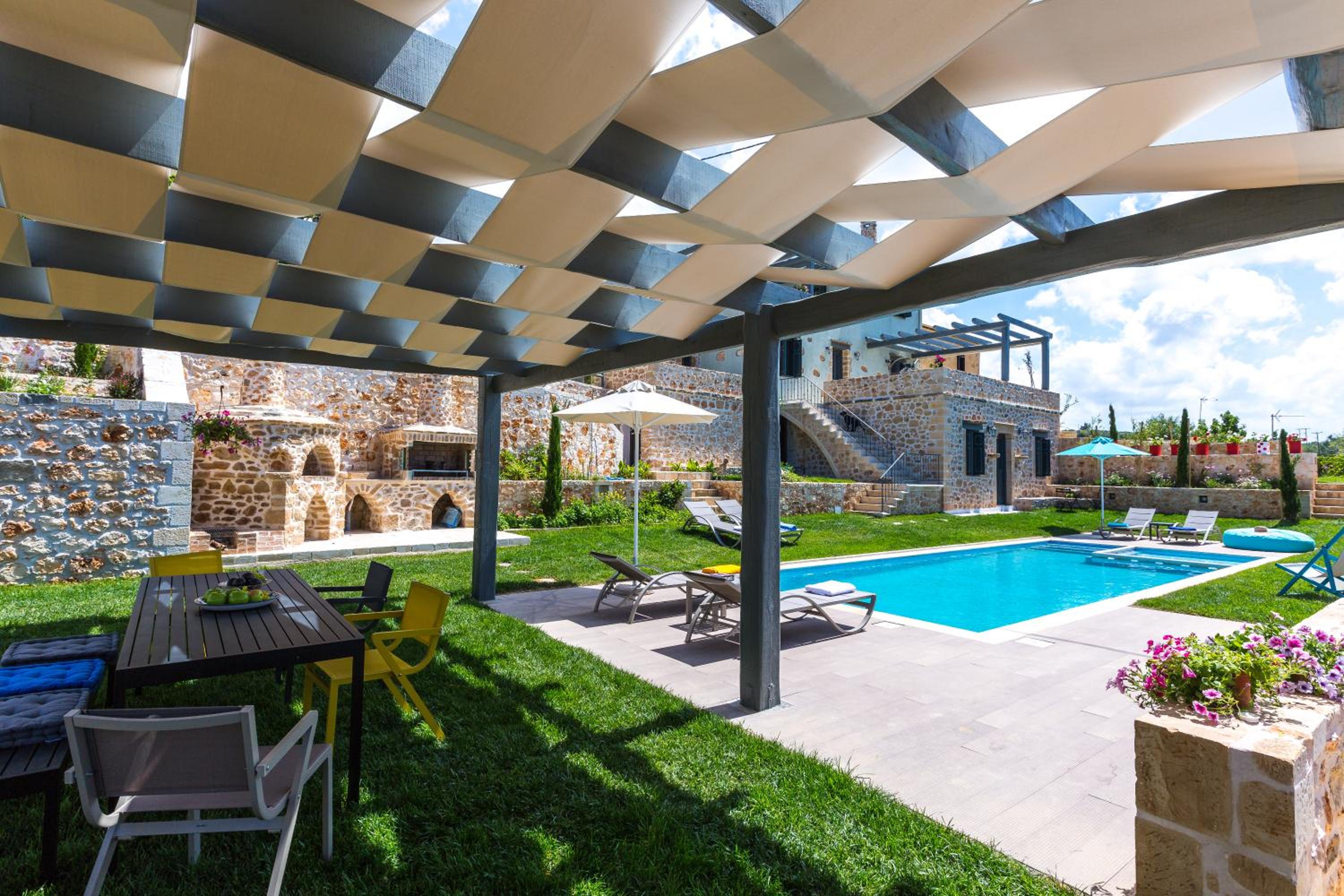 ERONDAS Cretan Country Villas