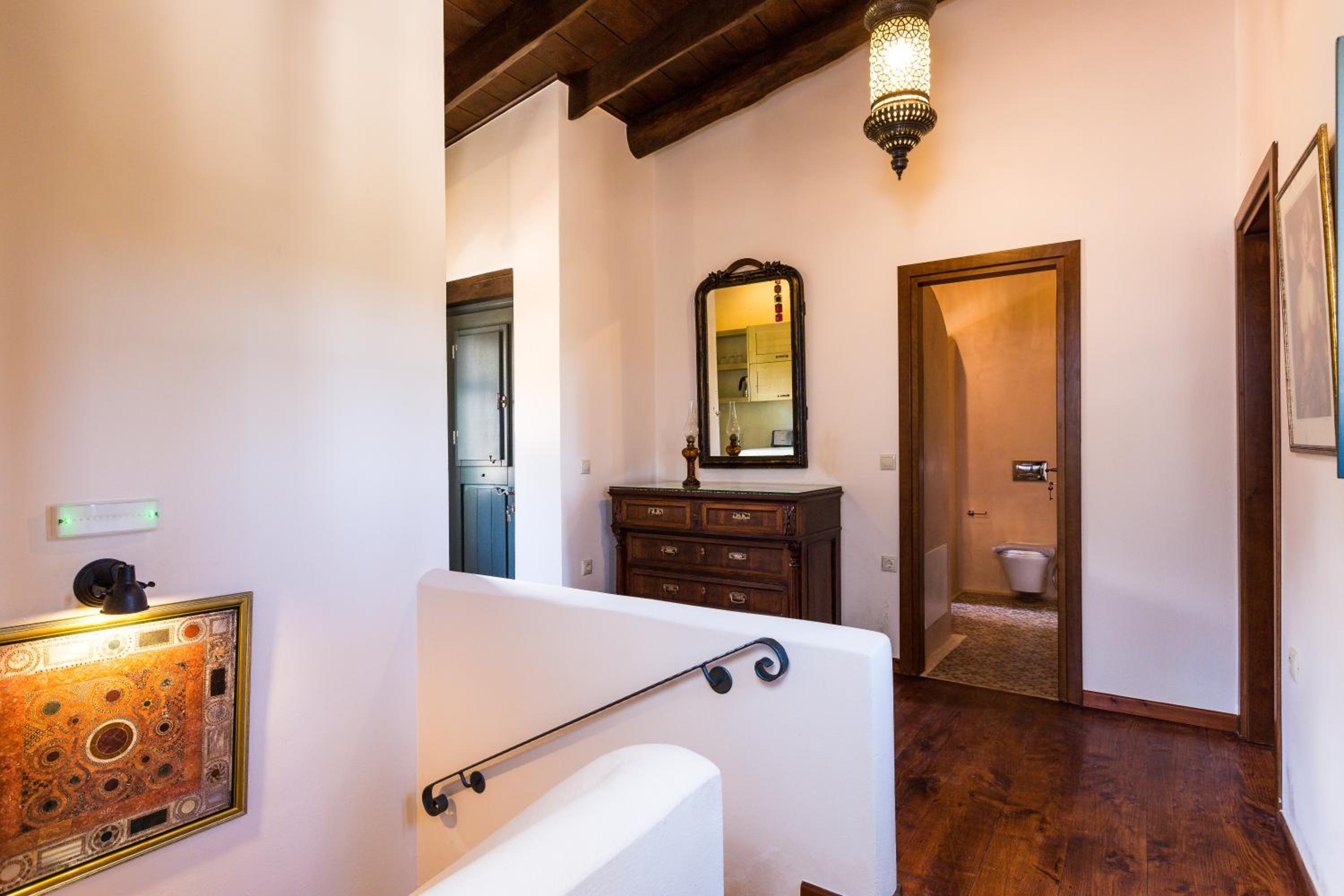 ERONDAS Cretan Country Villas