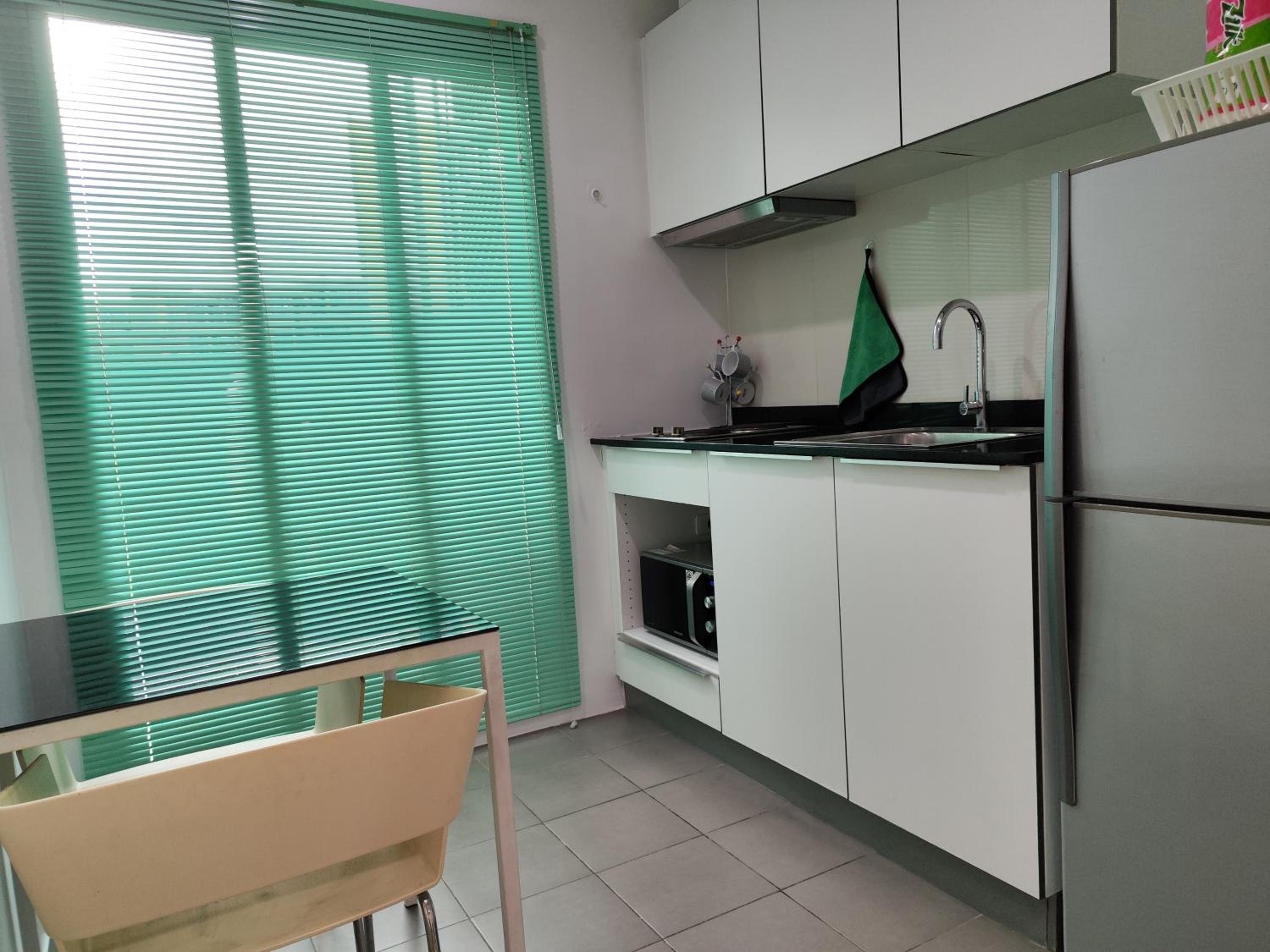 5 Floor - The Base Downtown Condominium next to Central Shopping Mall