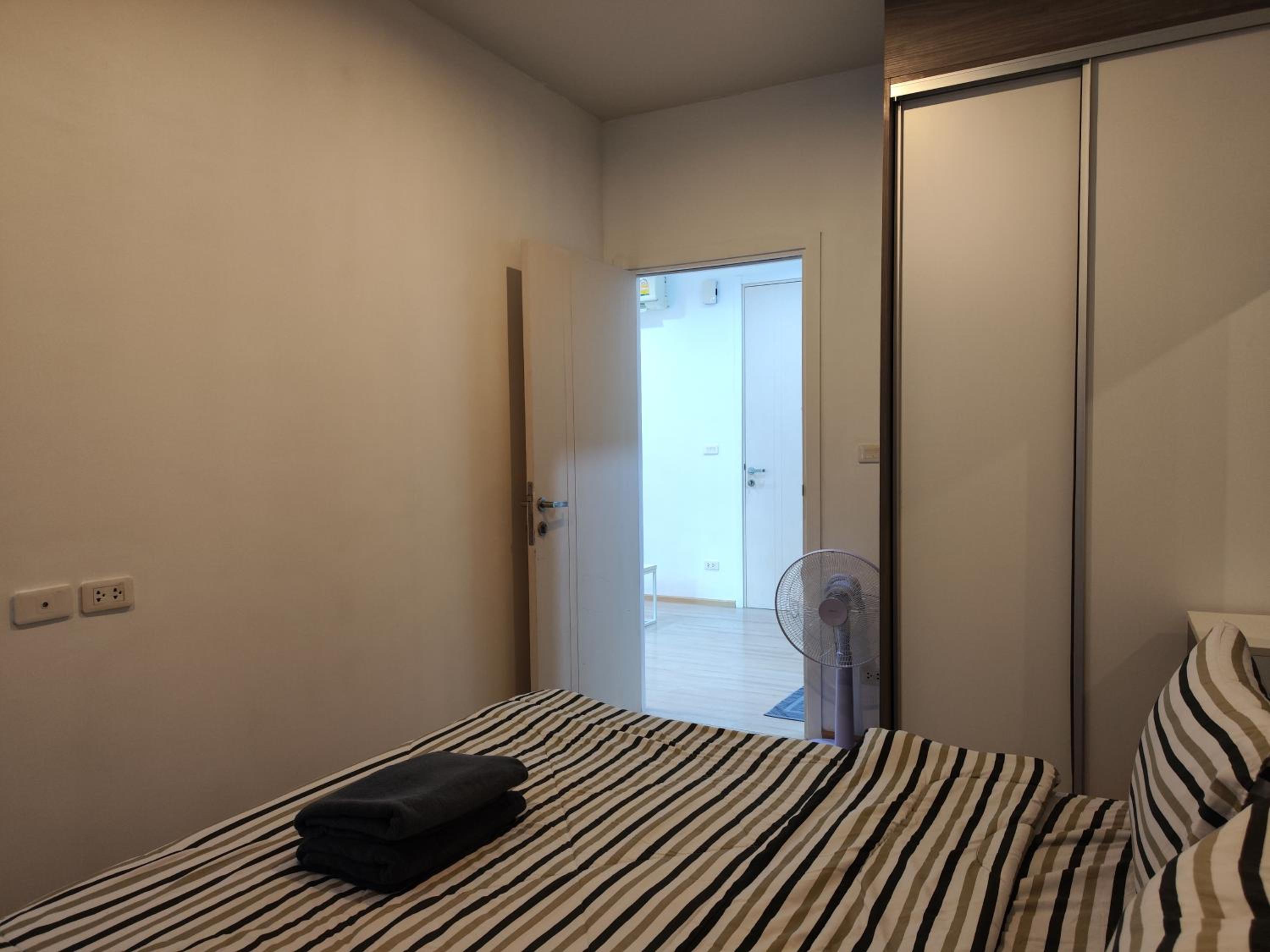 5 Floor - The Base Downtown Condominium next to Central Shopping Mall
