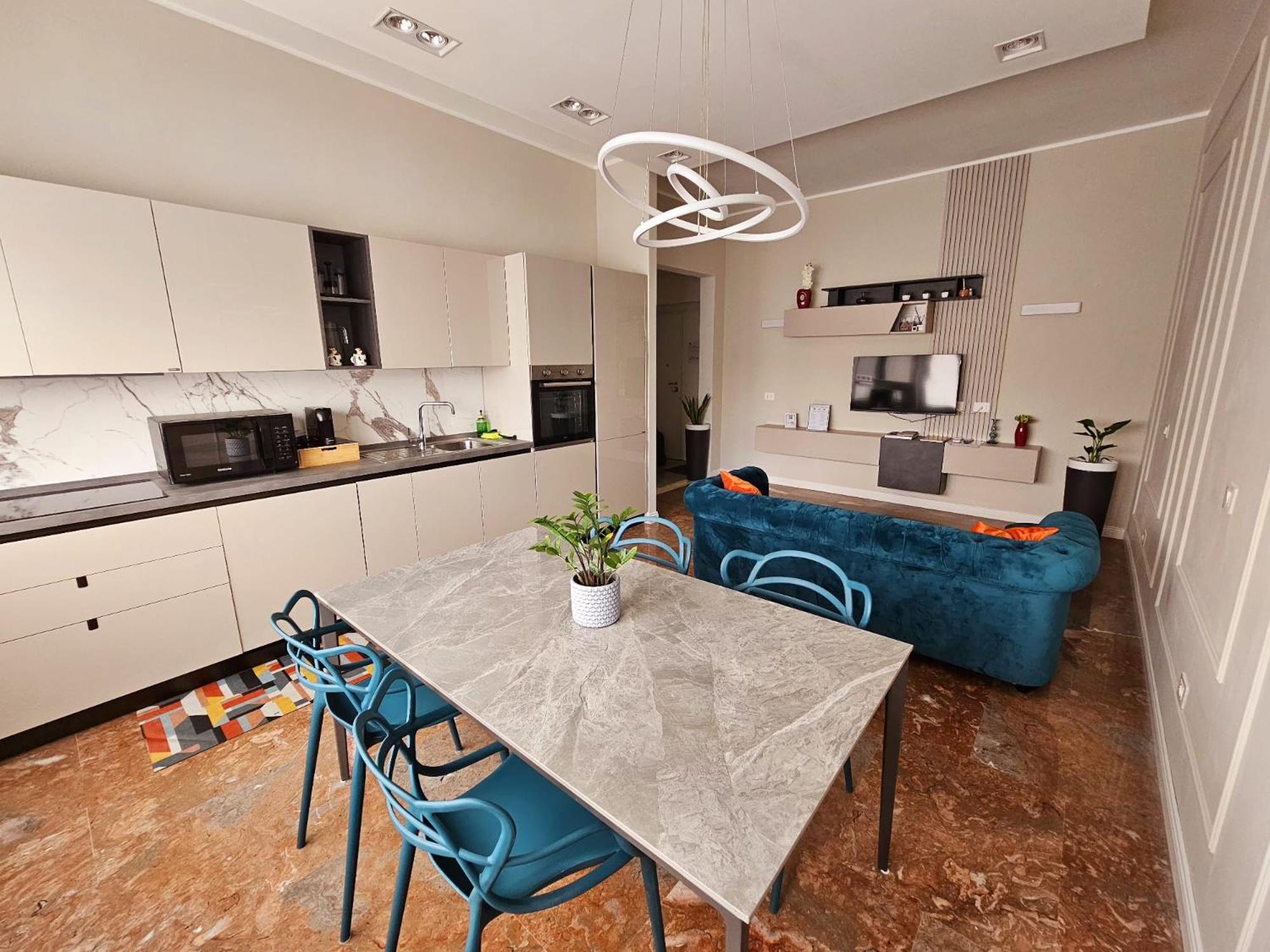 Upper San Pietro elegant flat on metro A with a view