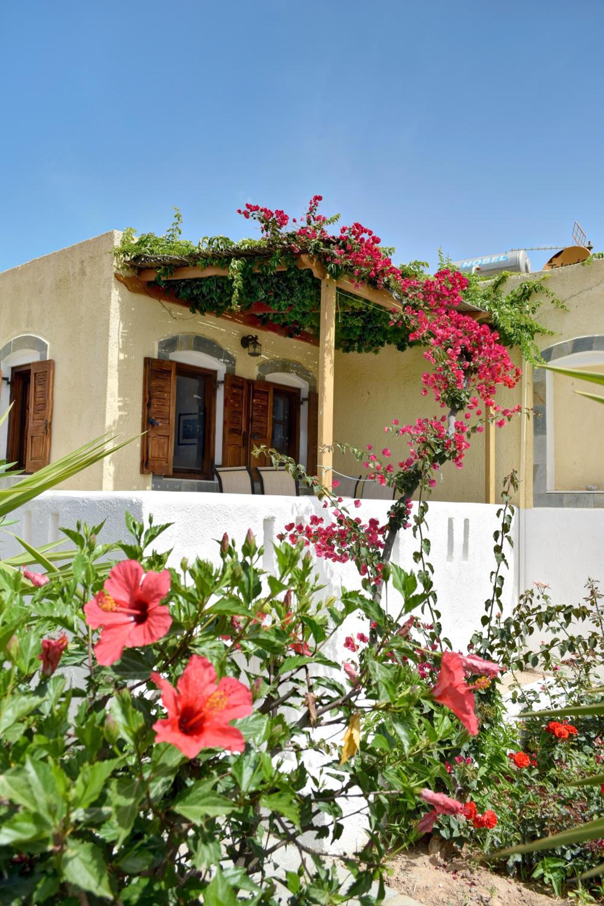 Grandes Apartments Kouremenos