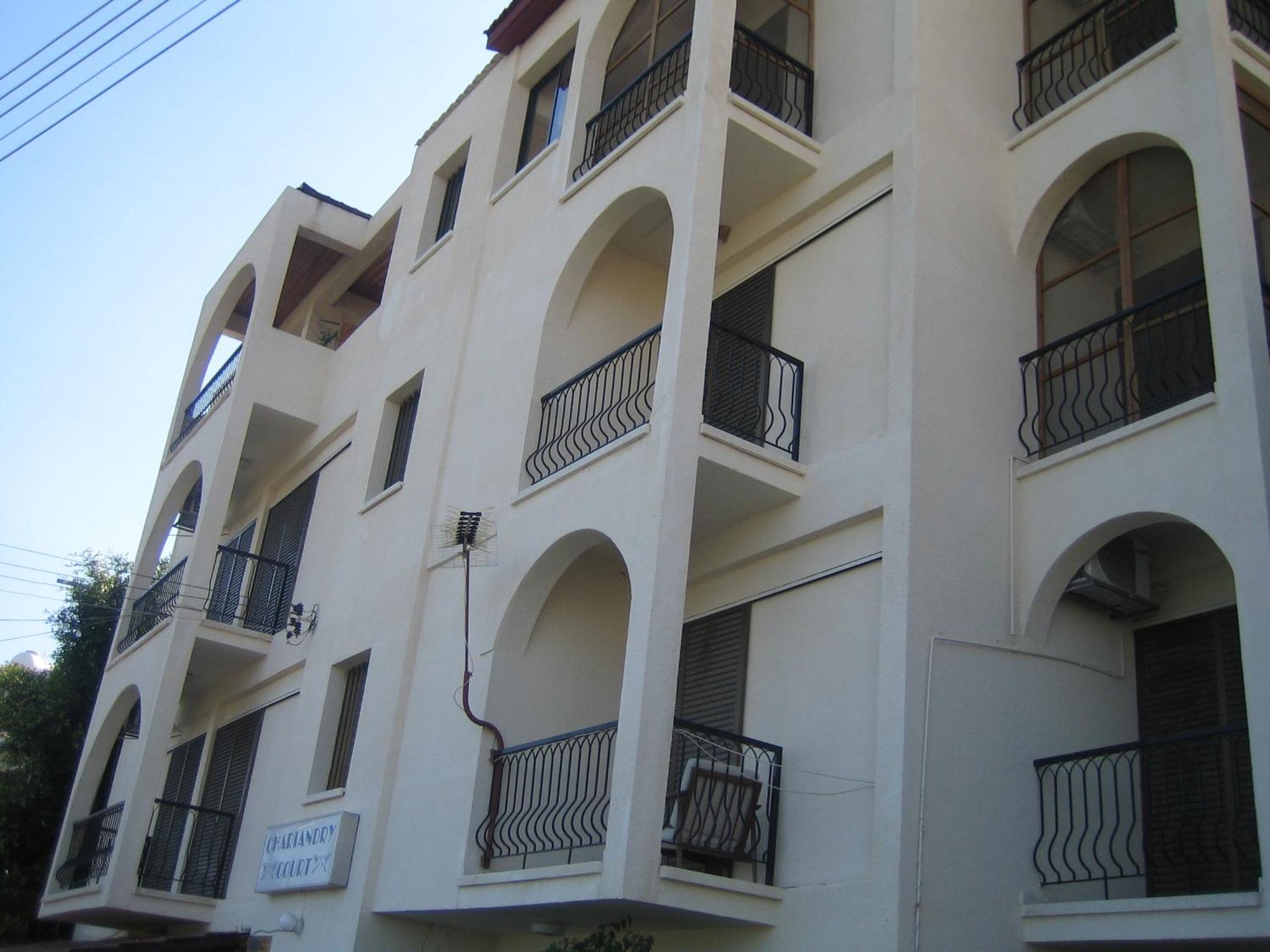 Hotel Chariandry Court - Image 1