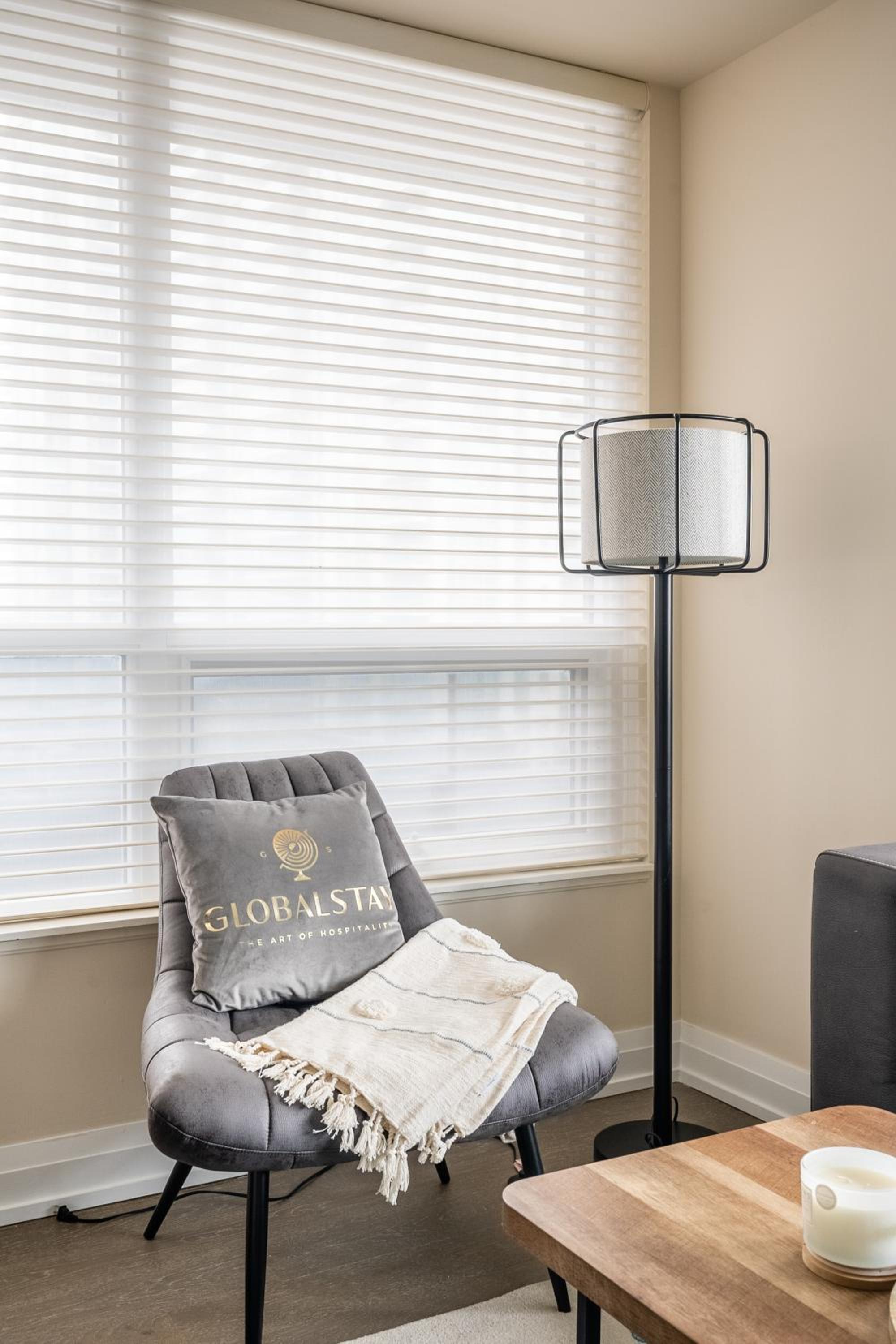 Stylish 2 BR & Den 2BA with Free Parking
