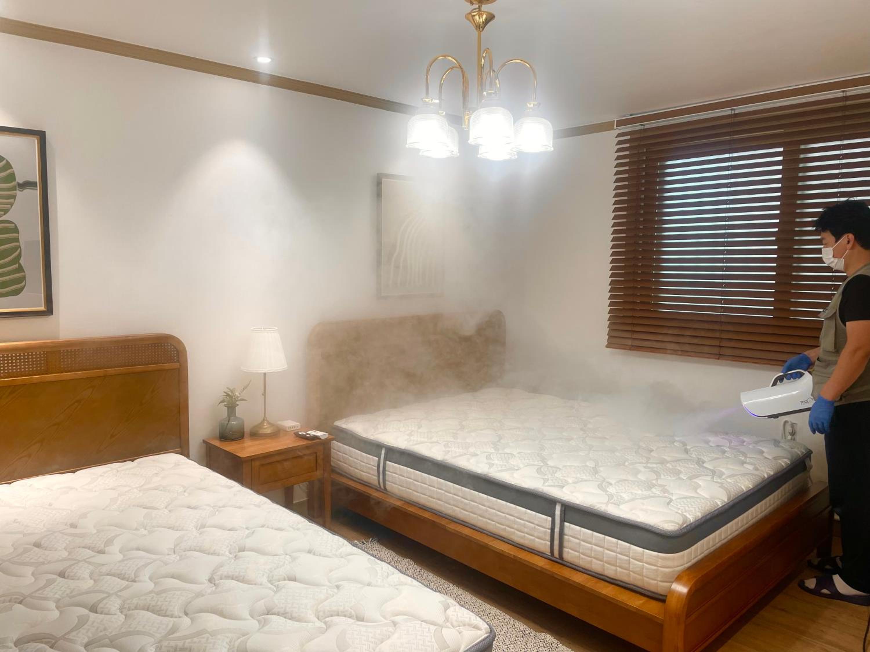 Konkuk University Station 2 Minute Walk Soft Rest in the City Near Seongsu