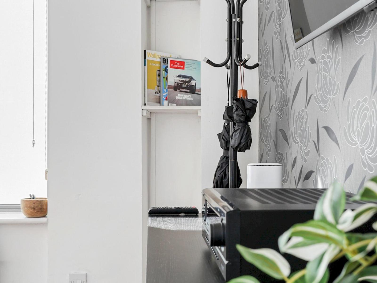 Pass the Keys Calm Brick Lane Area Stay, 2BR Home