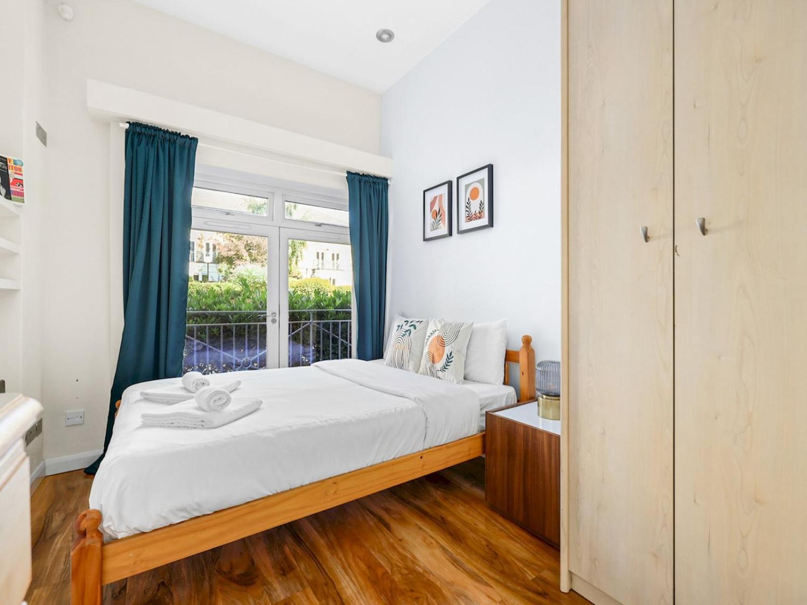 Pass the Keys Calm Brick Lane Area Stay, 2BR Home