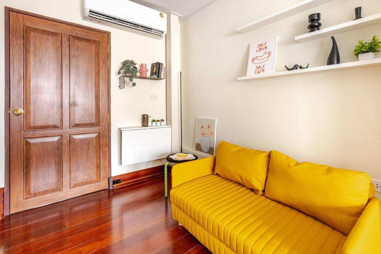 Nueng Rana 232 Corner view 1BR Duplex 3beds / 2B