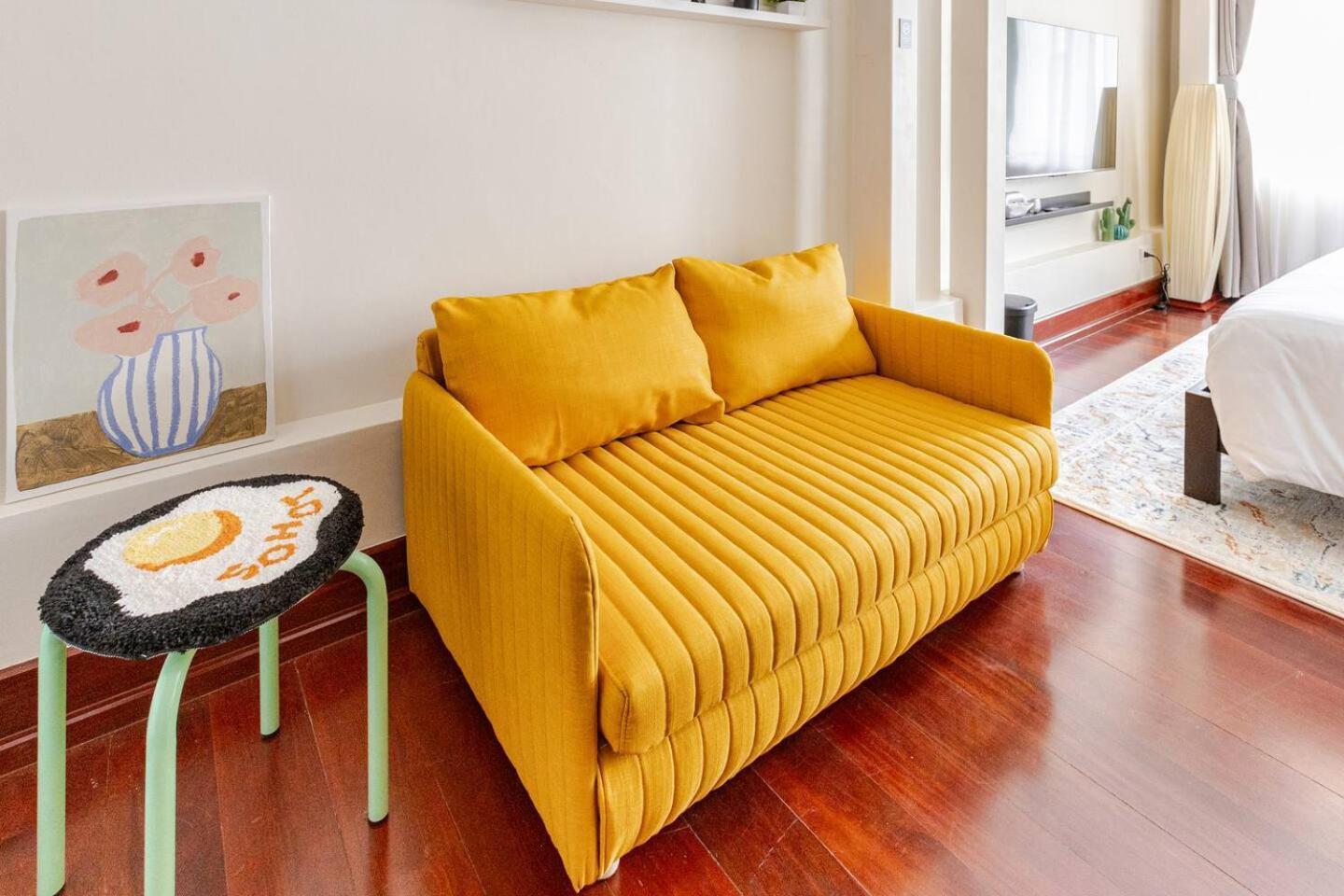 Nueng Rana 232 Corner view 1BR Duplex 3beds / 2B