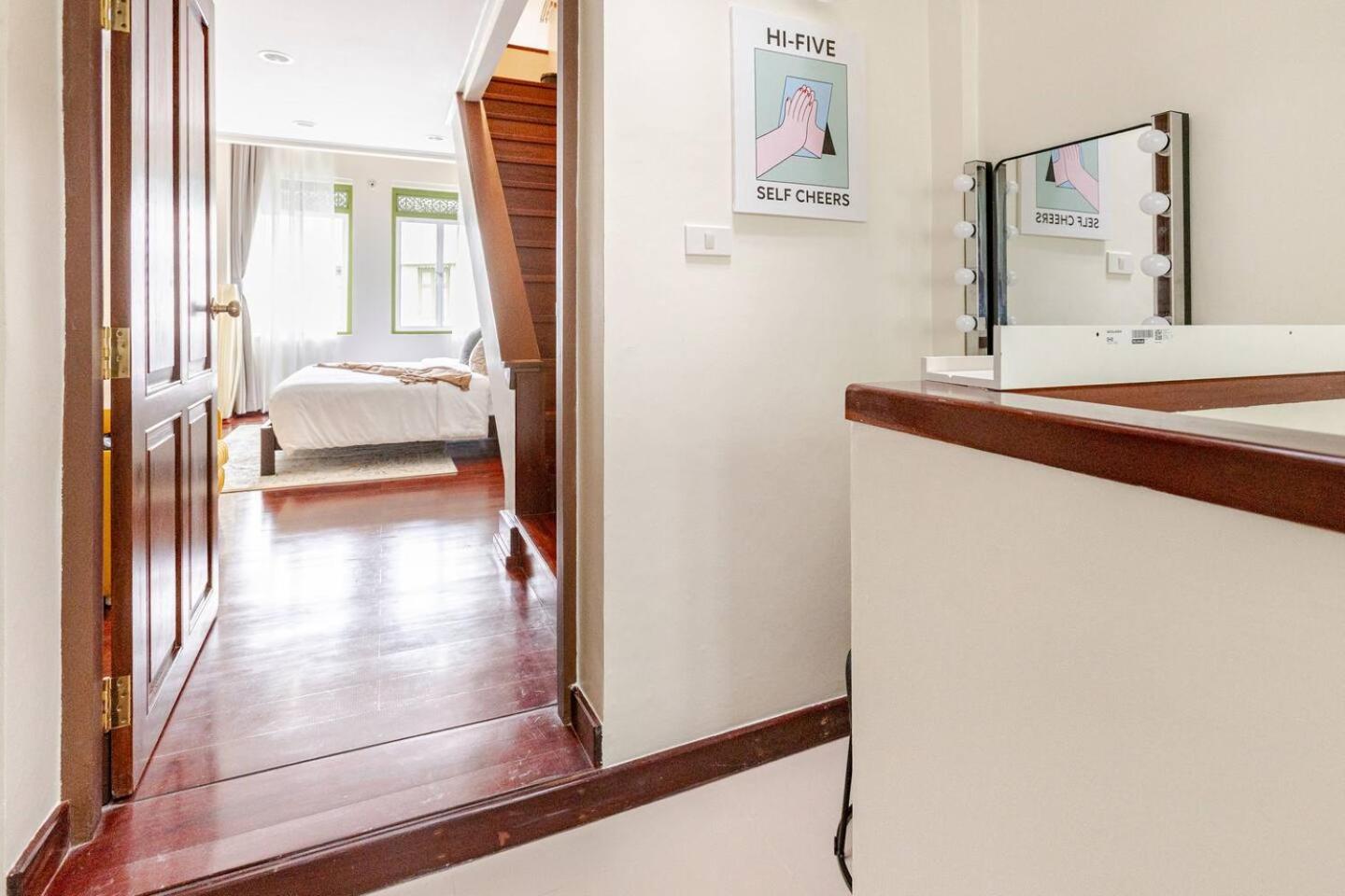 Nueng Rana 232 Corner view 1BR Duplex 3beds / 2B