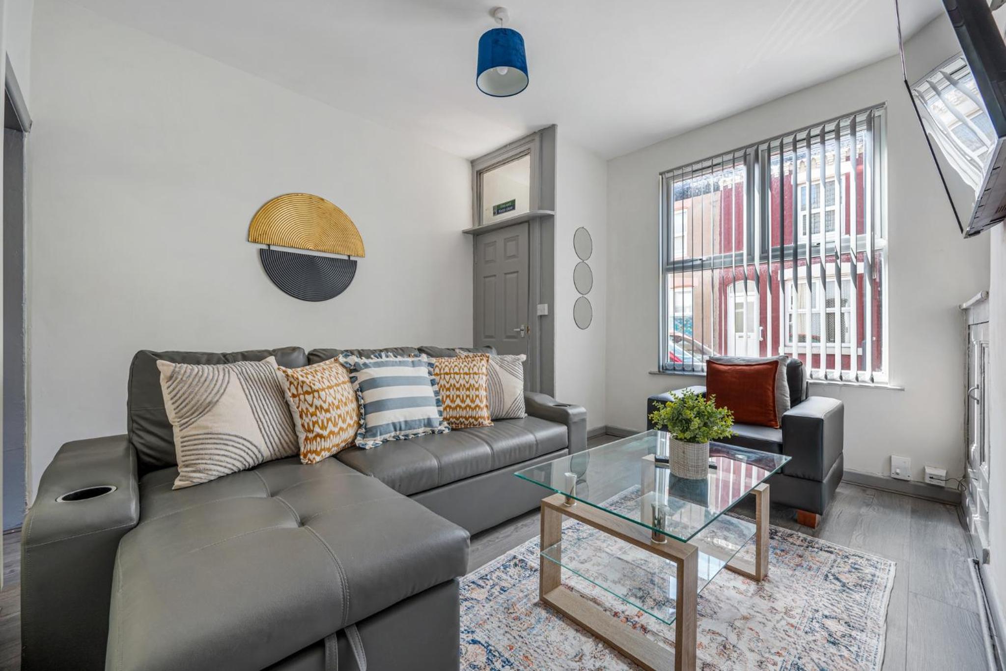 Randolph House - Air Host & Stay - Sleeps 6