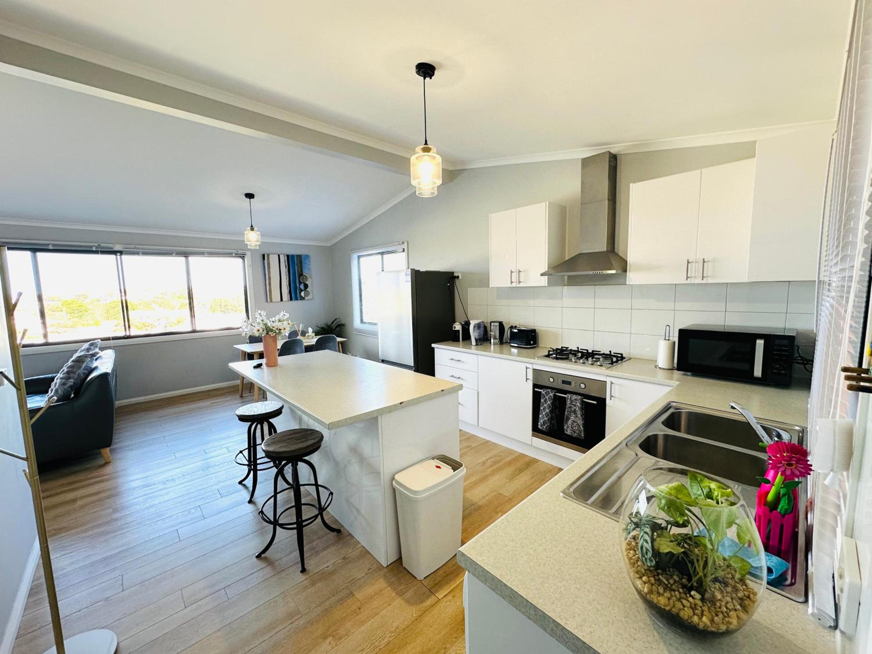 Affordable Luxury Stay Near Manly Beach