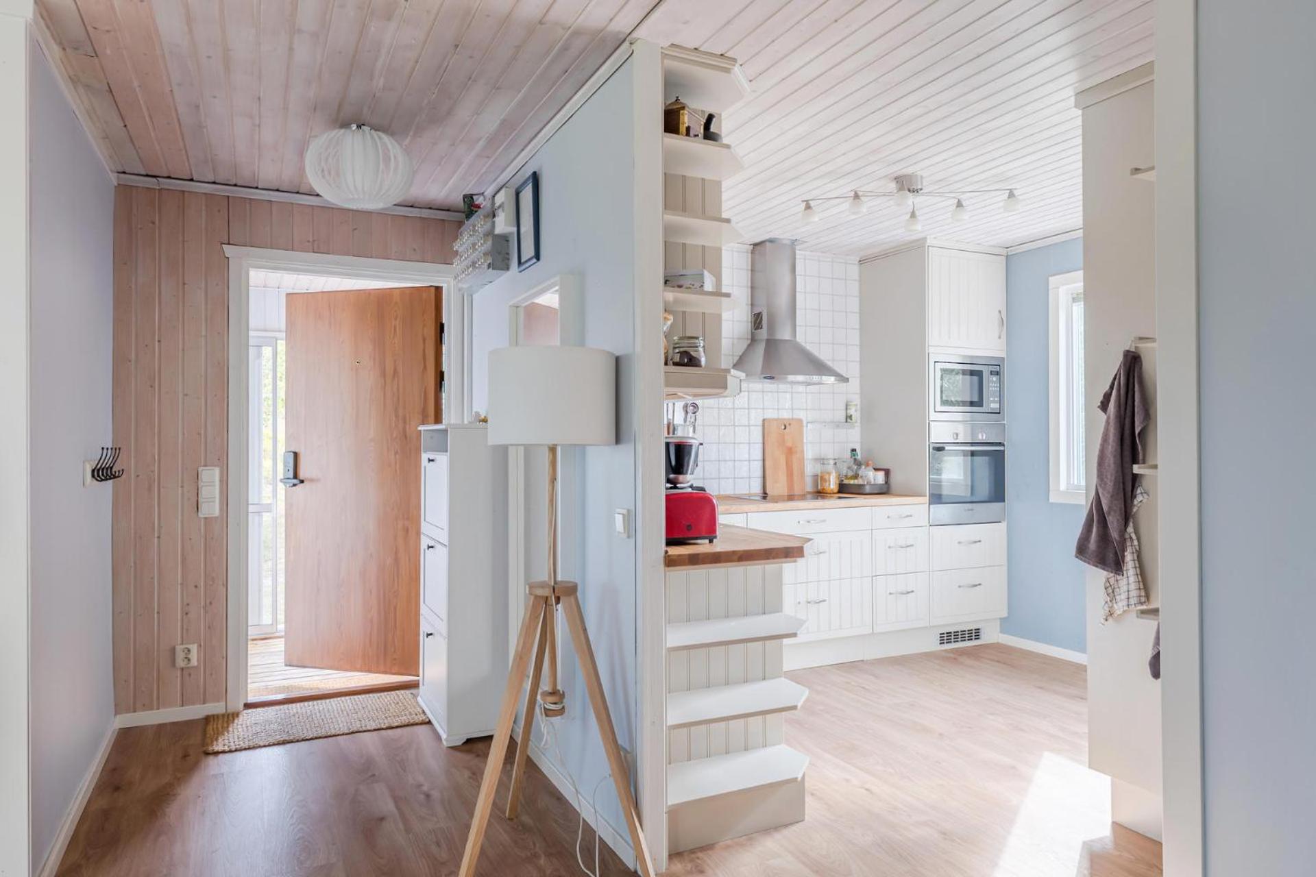 2 bedroom Lake house