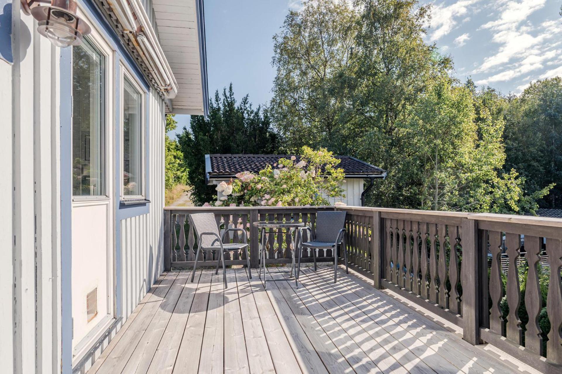 2 bedroom Lake house