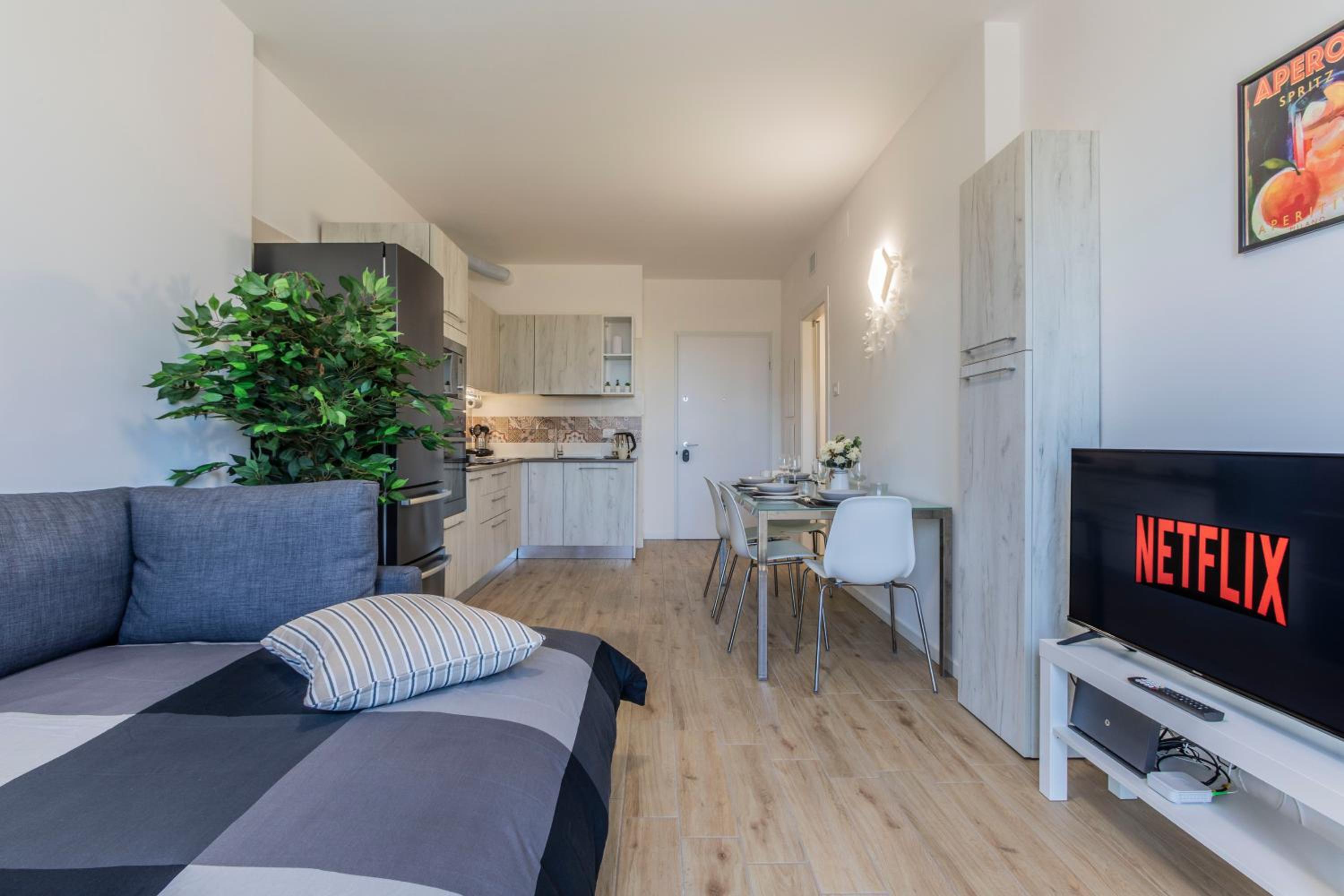 Prime Living Milano Merlata - Balcony Apartment