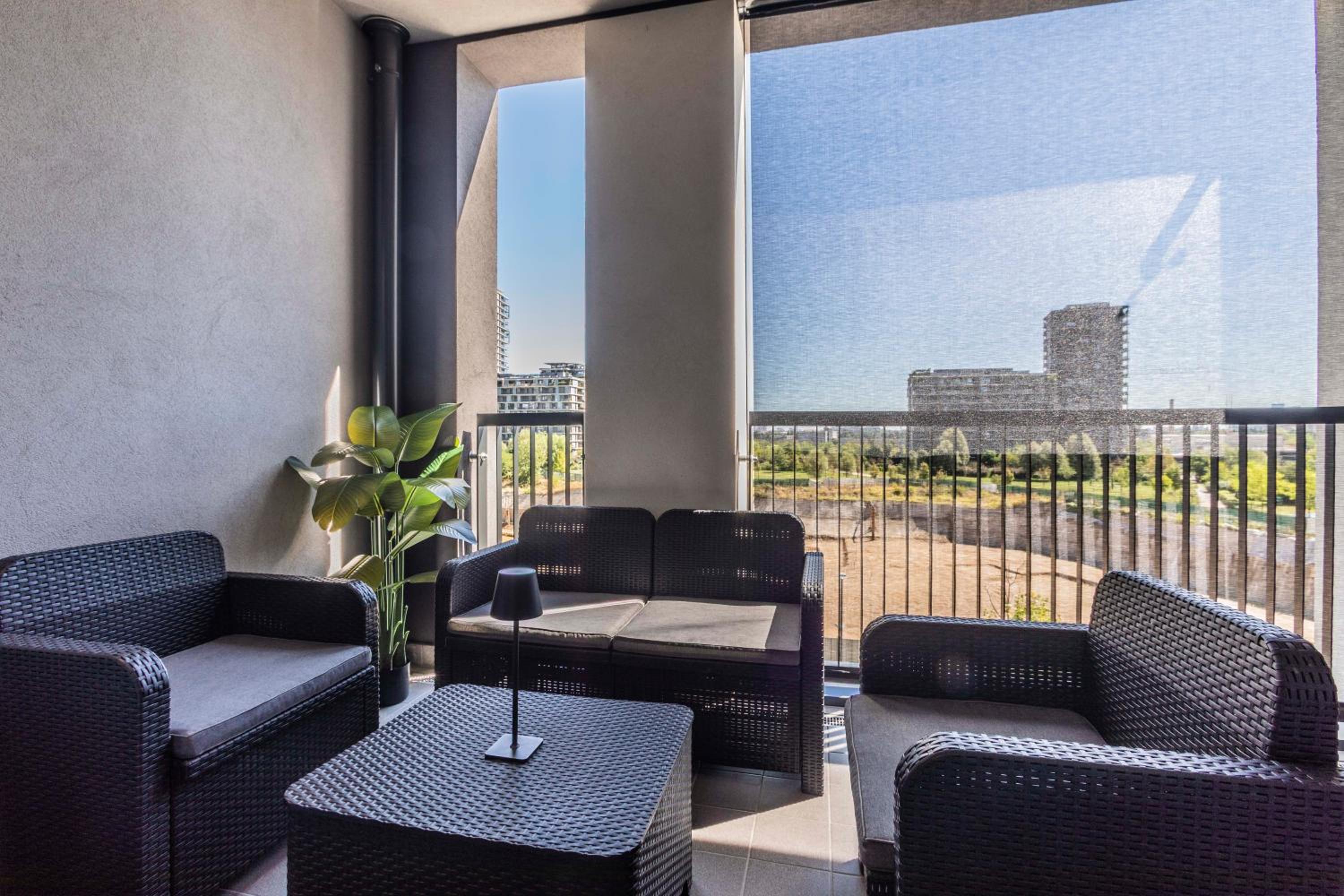 Prime Living Milano Merlata - Balcony Apartment