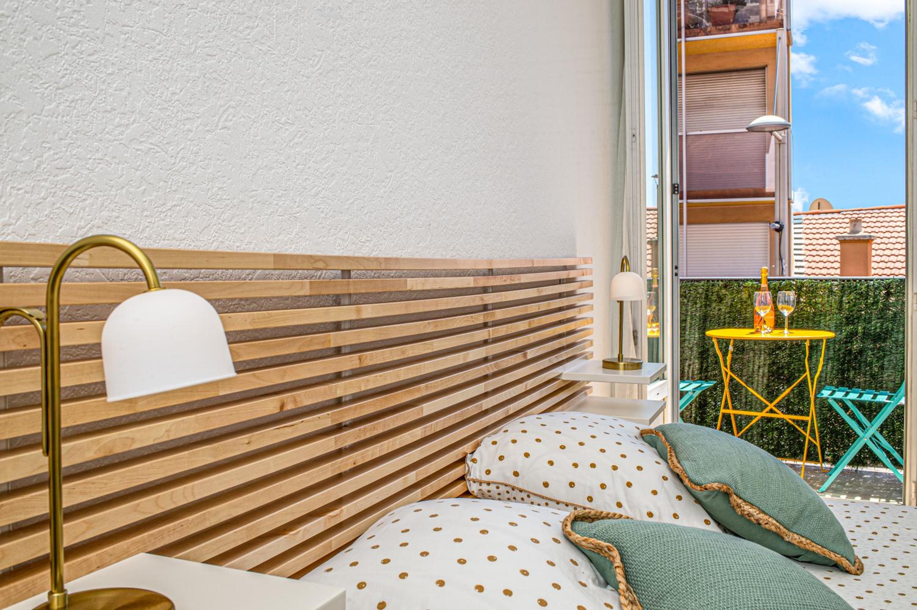 AV DE FRANCE - Agréable 3 pièces - Frontière Monaco à 30 mètres