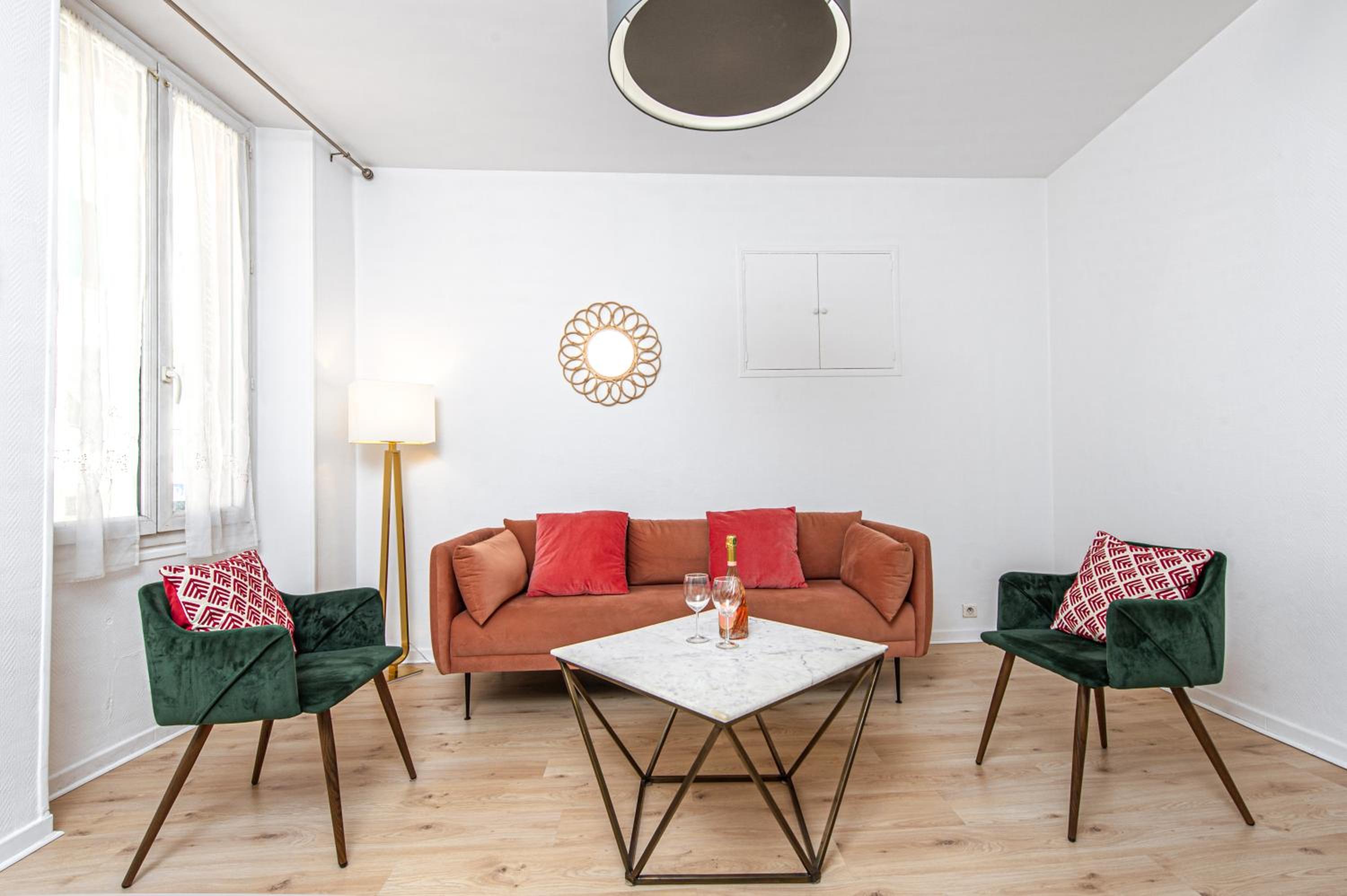 AV DE FRANCE - Agréable 3 pièces - Frontière Monaco à 30 mètres