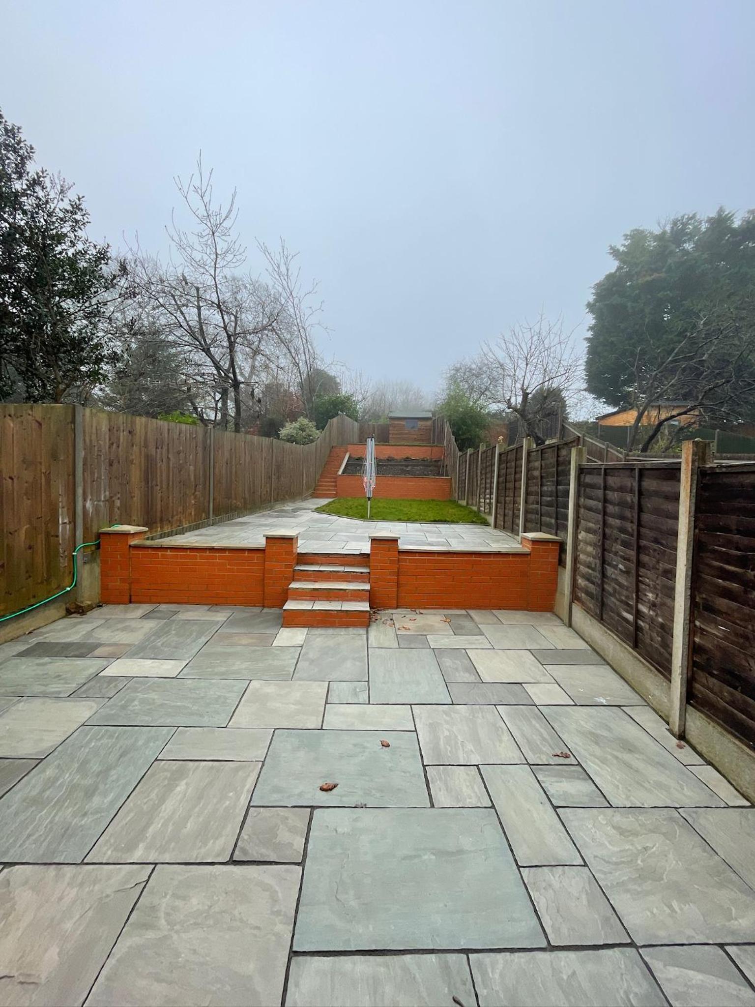 4 Bedroom Home, FREE Parking & Wi-Fi, Garden