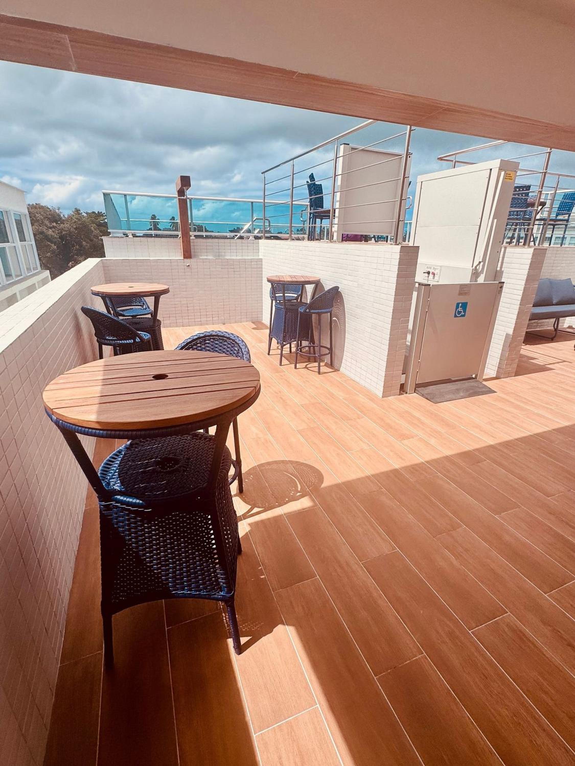 Harbor Living By Flat na Praia - Porto de Galinhas | Central Duplex near the Beach