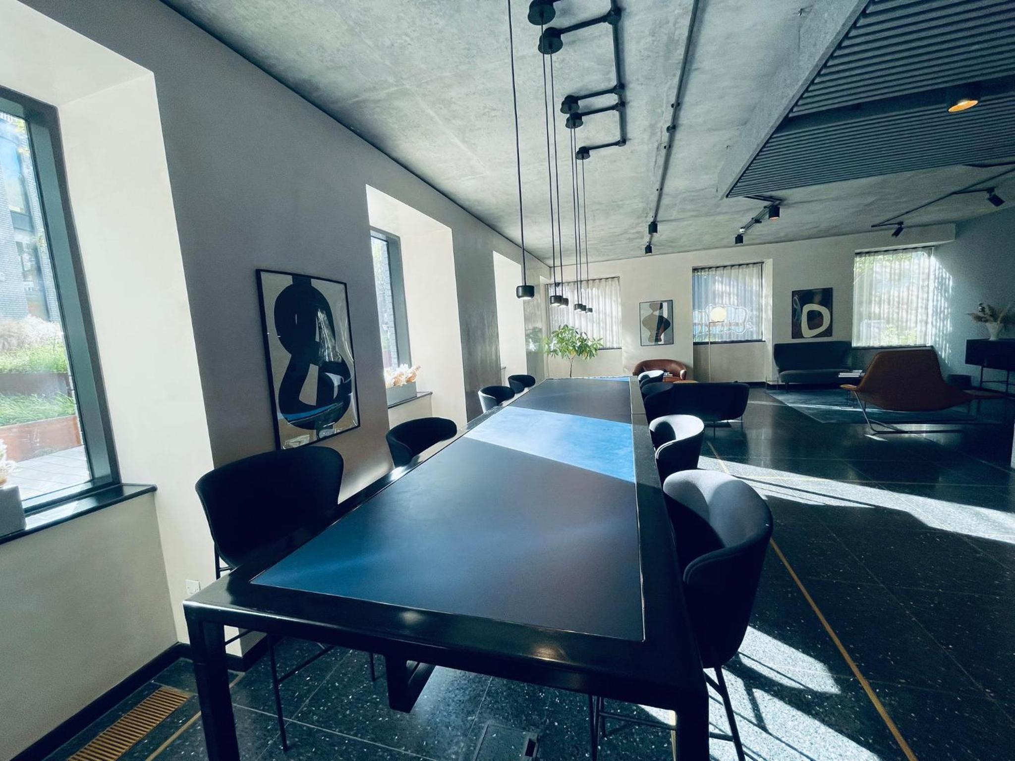 City Sky View Apartment