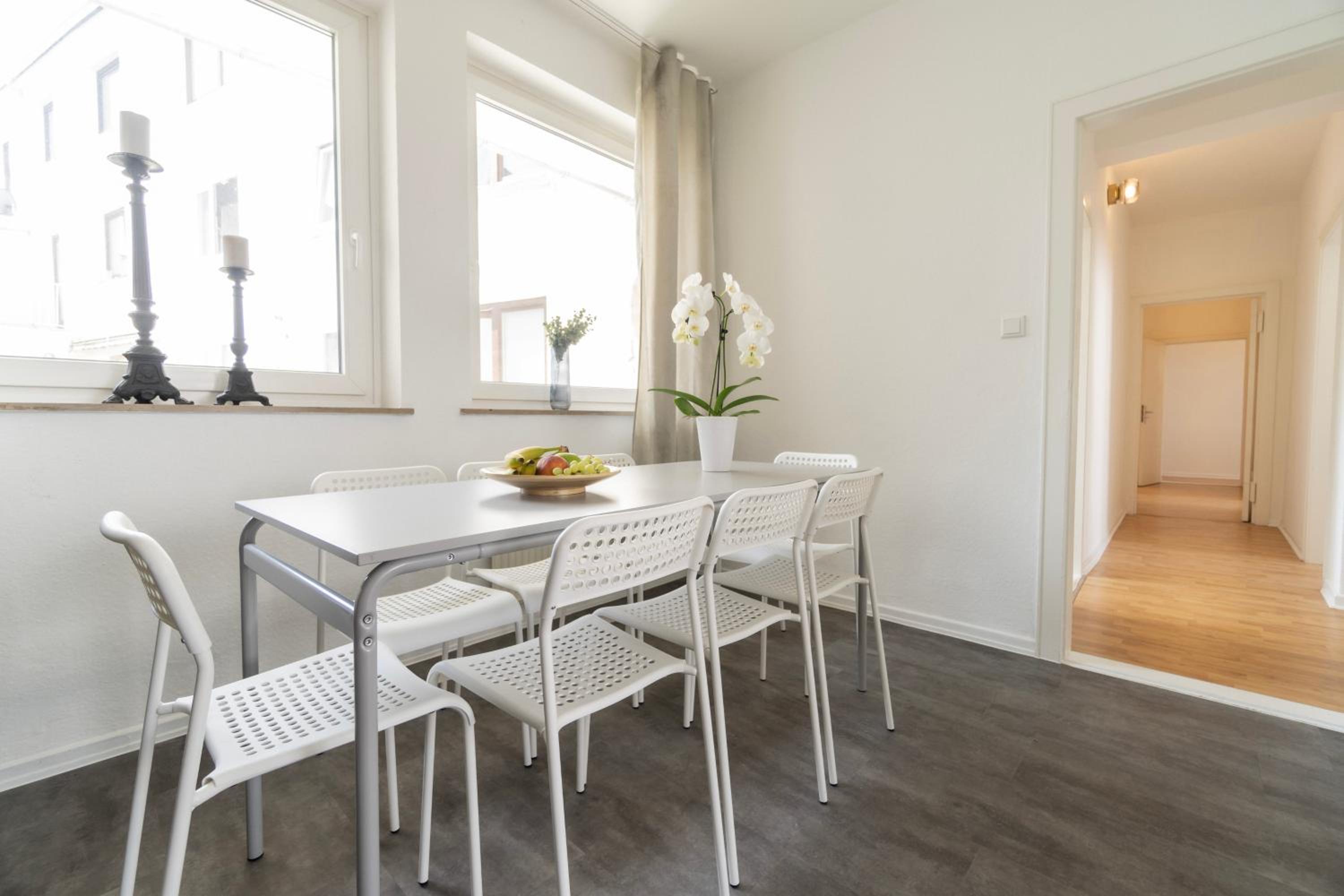Zentrale Wohnung bis 10 Personen