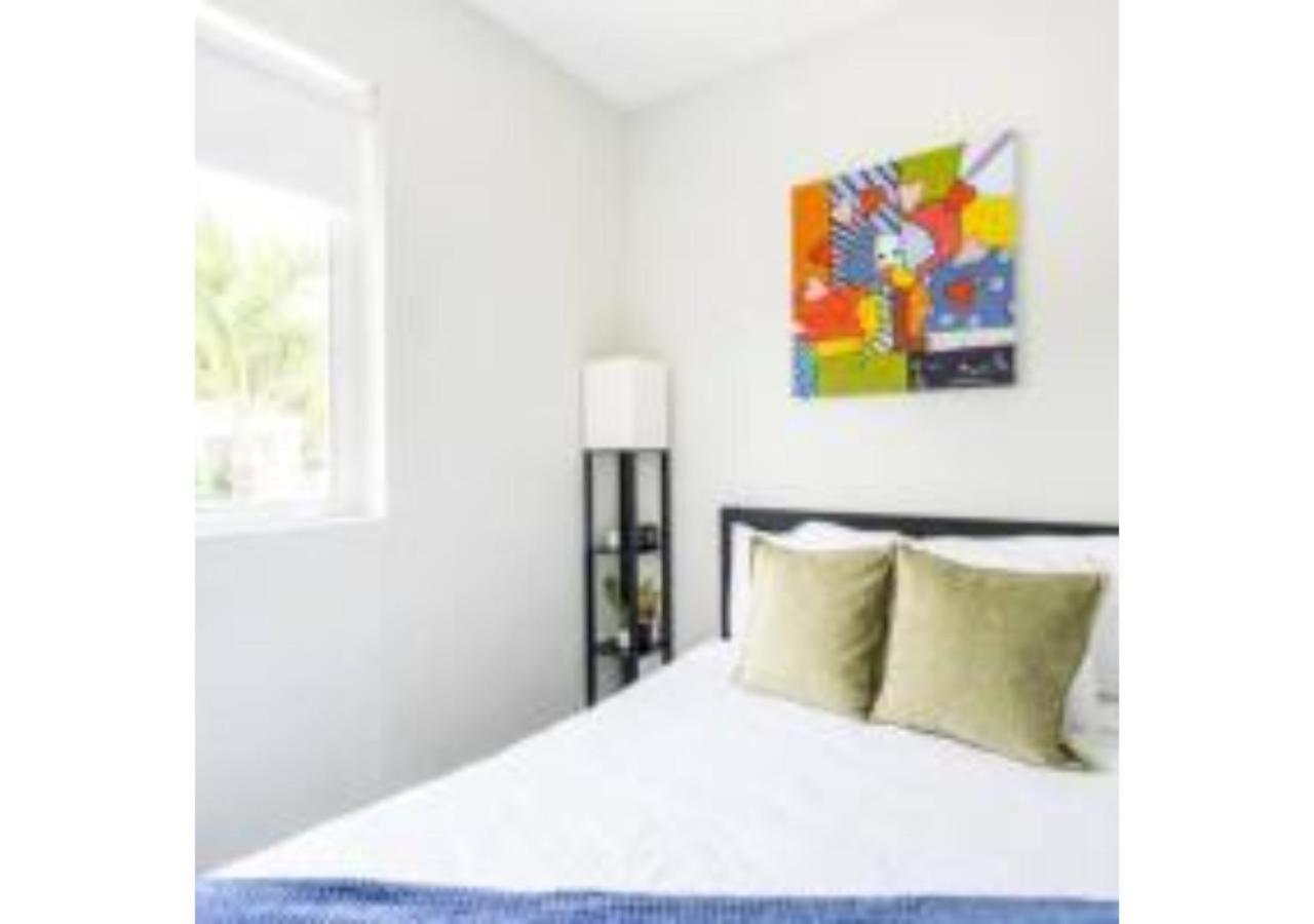 5 min to Brickell & Bars - Arcade - King Bed - Outdoor Fun