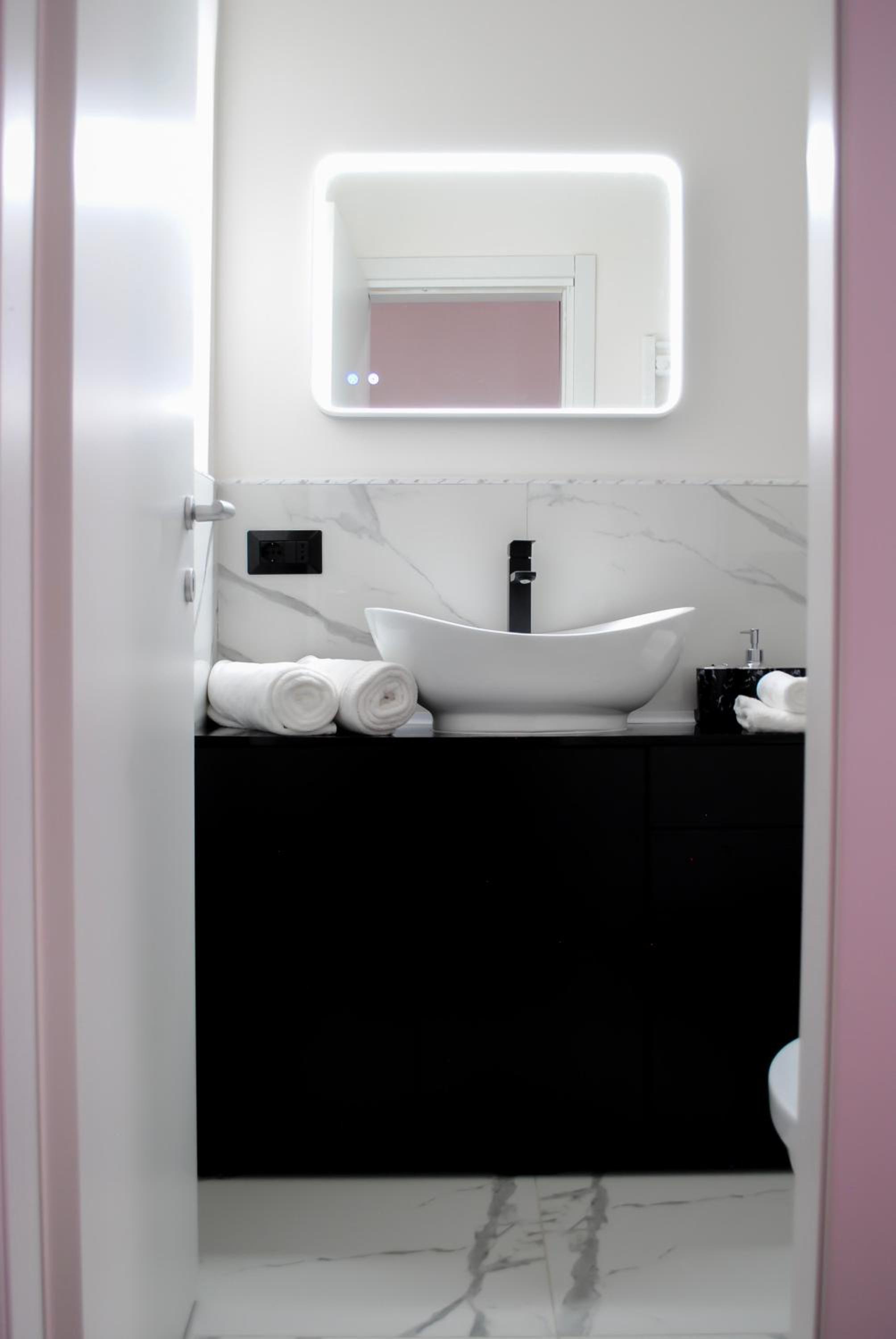 Qt suite & luxury