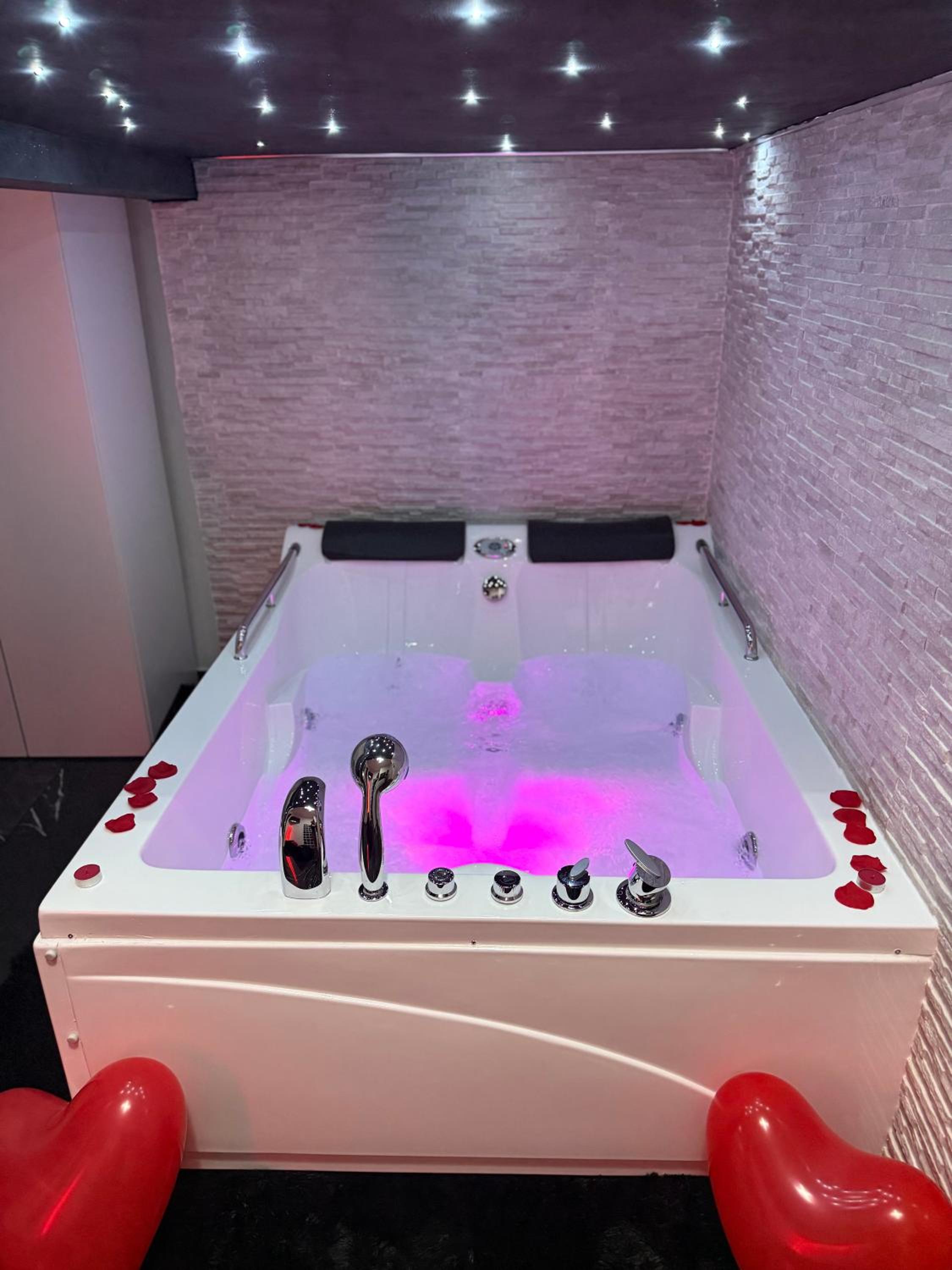 Qt suite & luxury