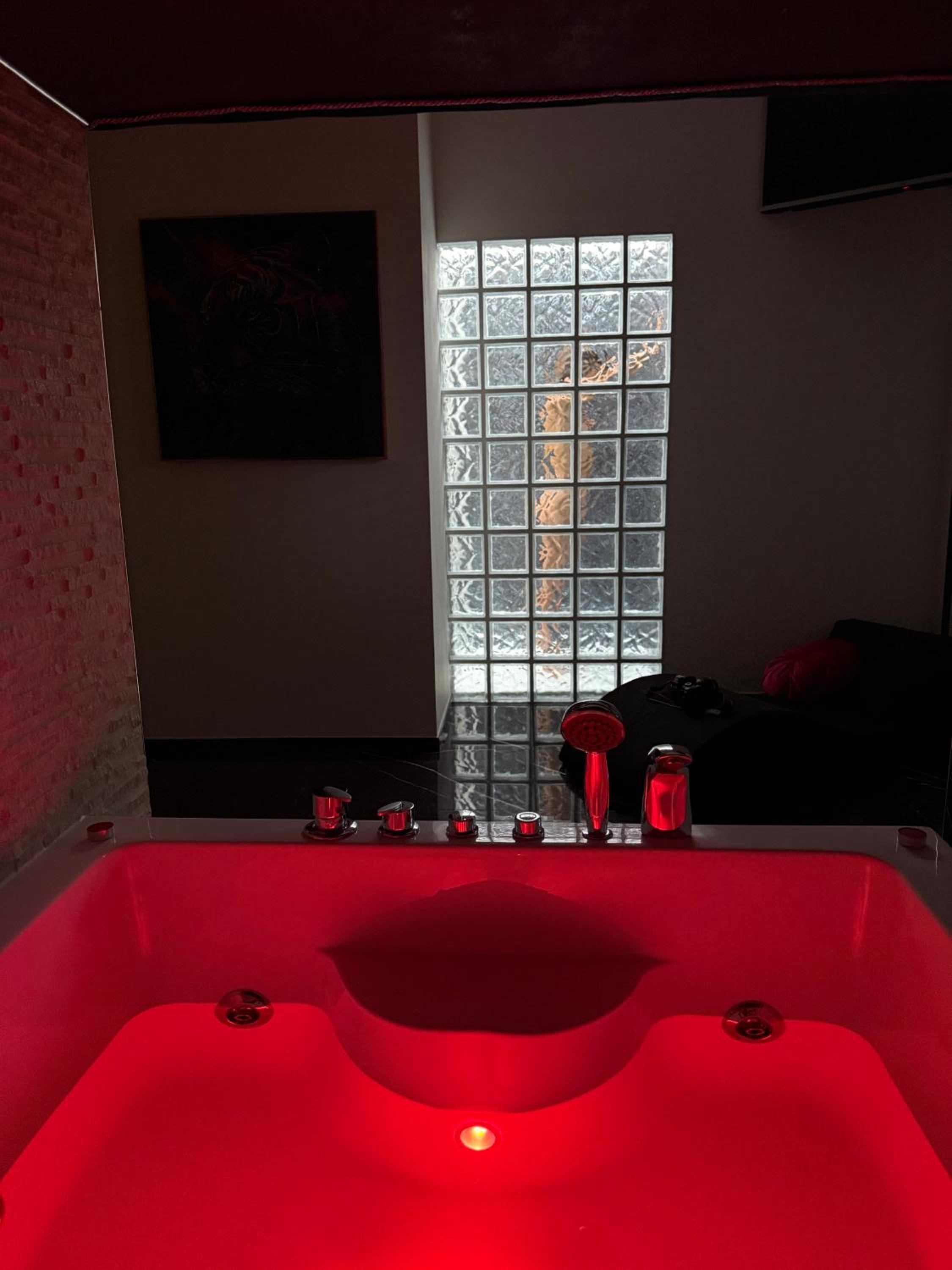 Qt suite & luxury