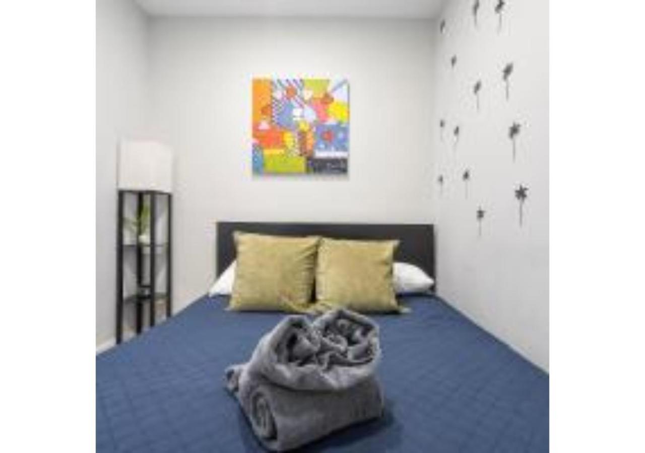 5 min to Brickell & Bars - Arcade - King Bed - Outdoor Fun